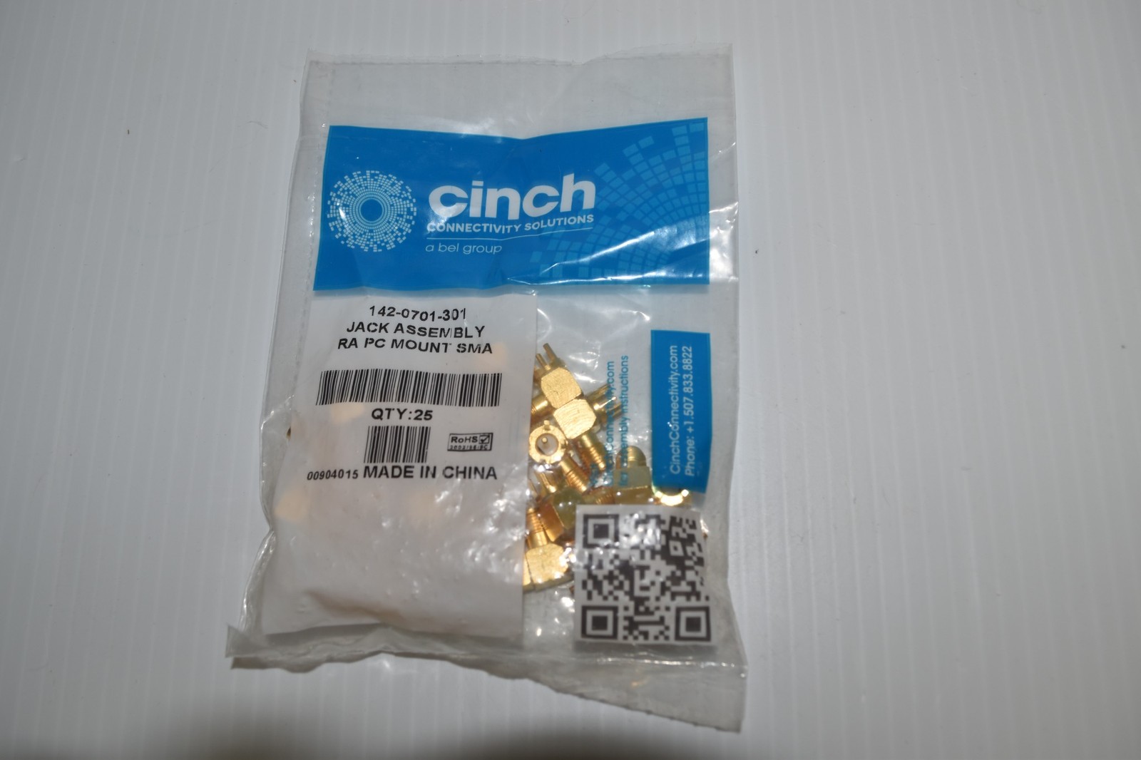 CINCH 142-0701-301 JACK ASSEMBLY RA PC MOUNT SMA QTY 25 – NEW (LAT74)