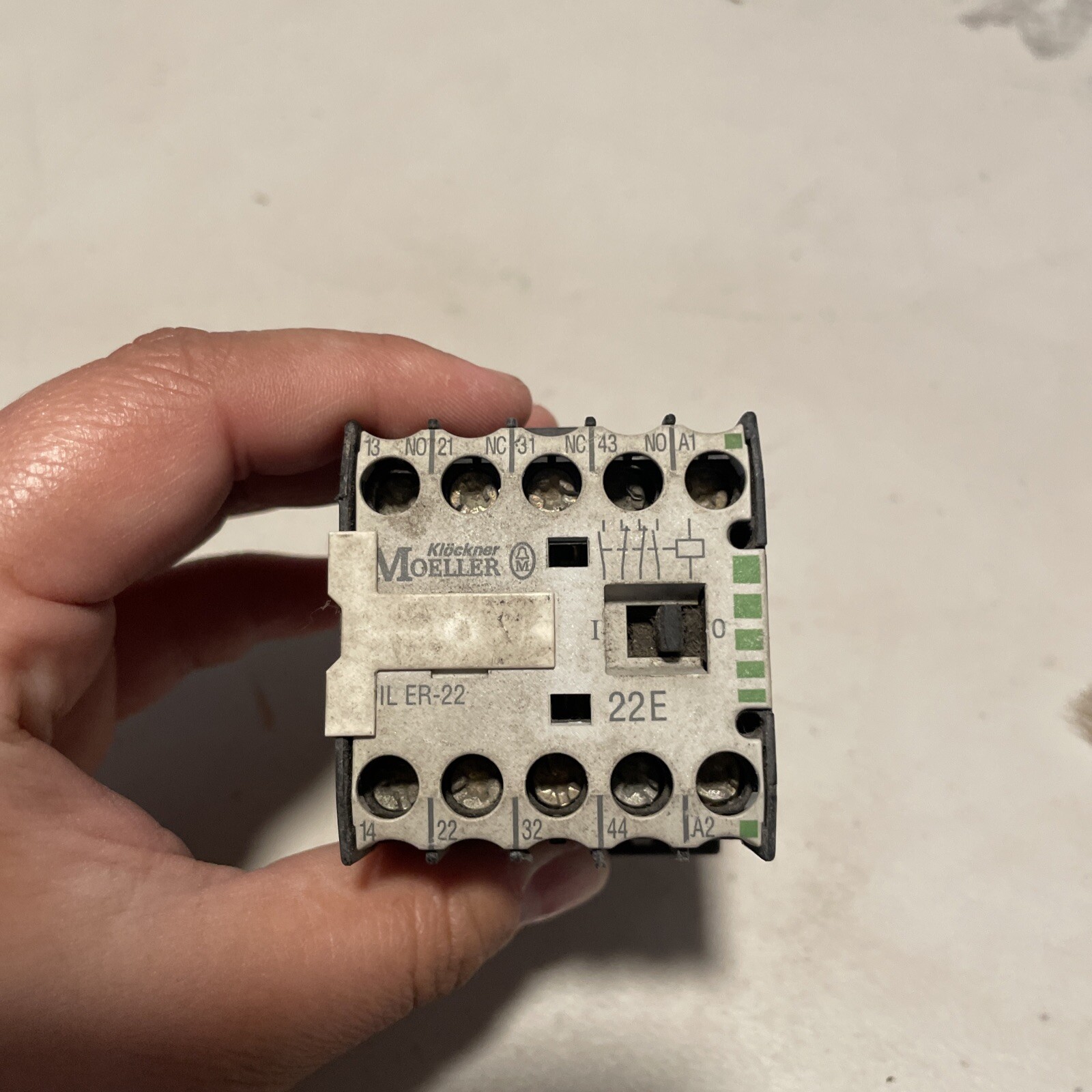KLOCKNER-MOELLER DIL ER-22 CONTACTOR RELAY – 22E