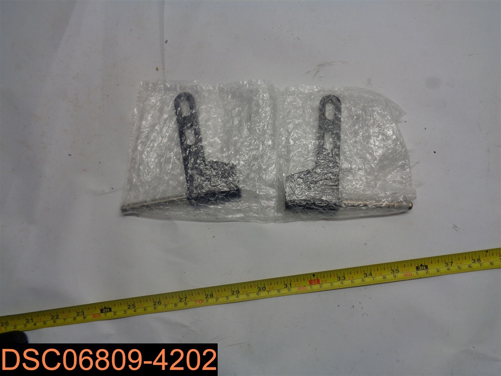 Hinge Brackets P45-1534 and P45-1535