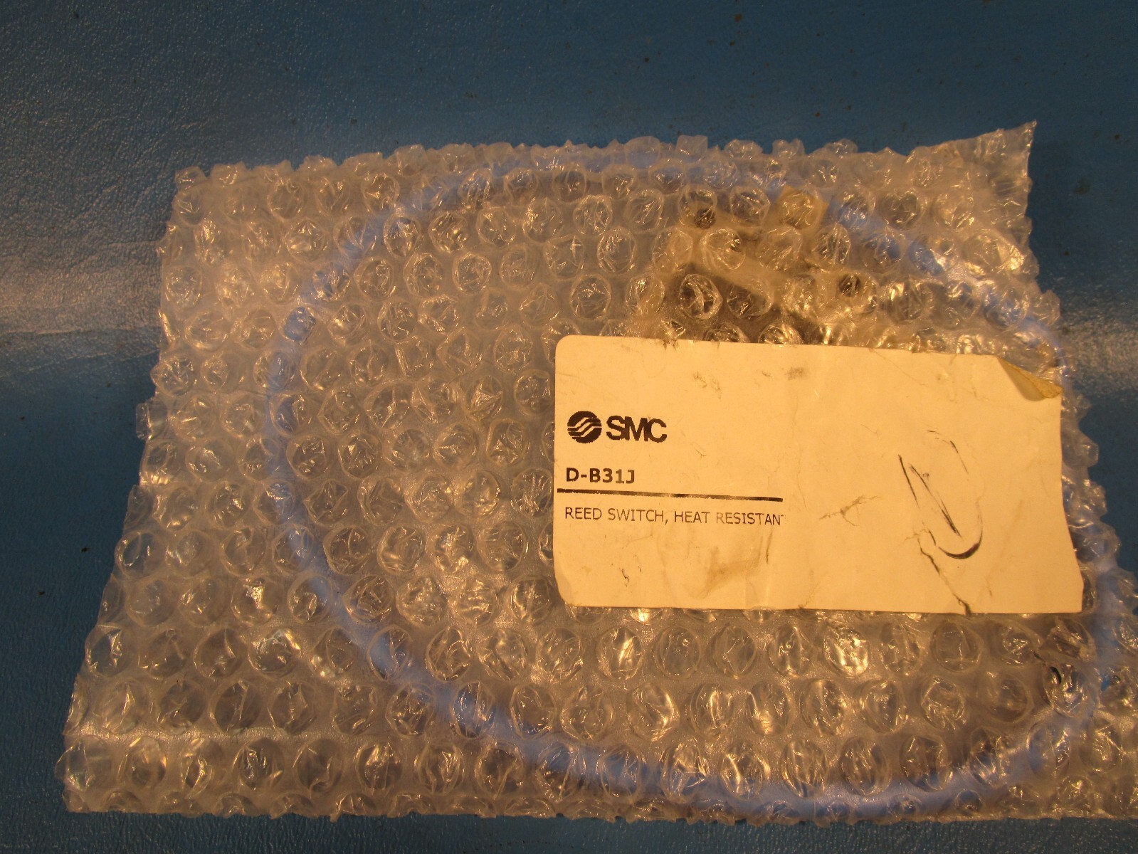 SMC D-B31J auto-switch, w/indicator light, AUTO-SWITCH ACCESSORY