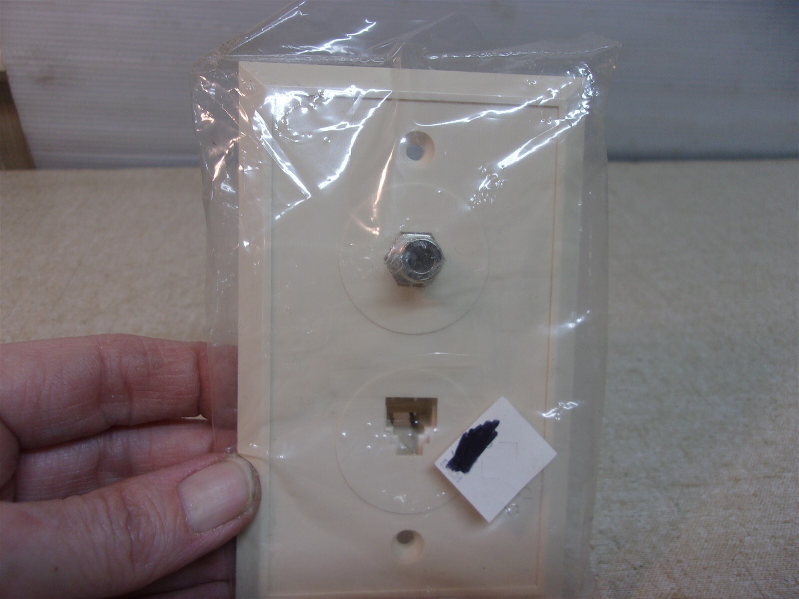 NEW One Telephone One Coax In One Gang Wall Plate Almond *FREE SHIPPING*