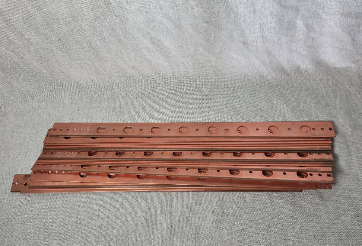 Holdrite 101-18 Copper Bonded Support Bracket 20 in. – 20 pack