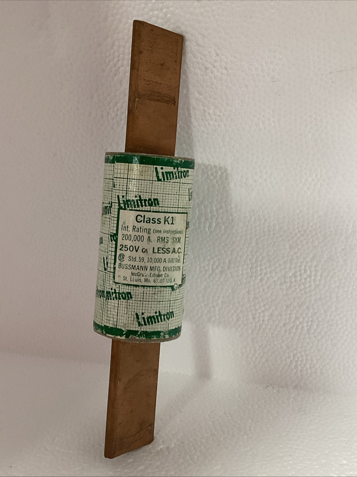 BUSSMANN LIMITRON KTN 200 CLASS K1 FUSE Used