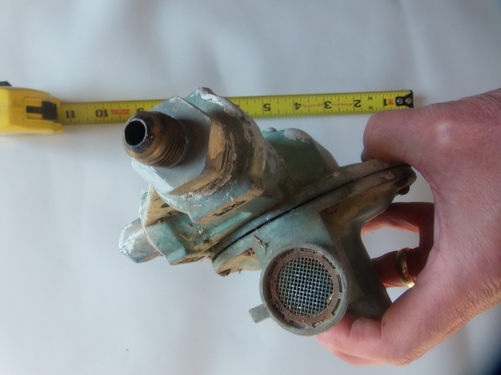 Fisher Governor LP gas pressure regulator. USED 10″ to 13″ W.C. brass included