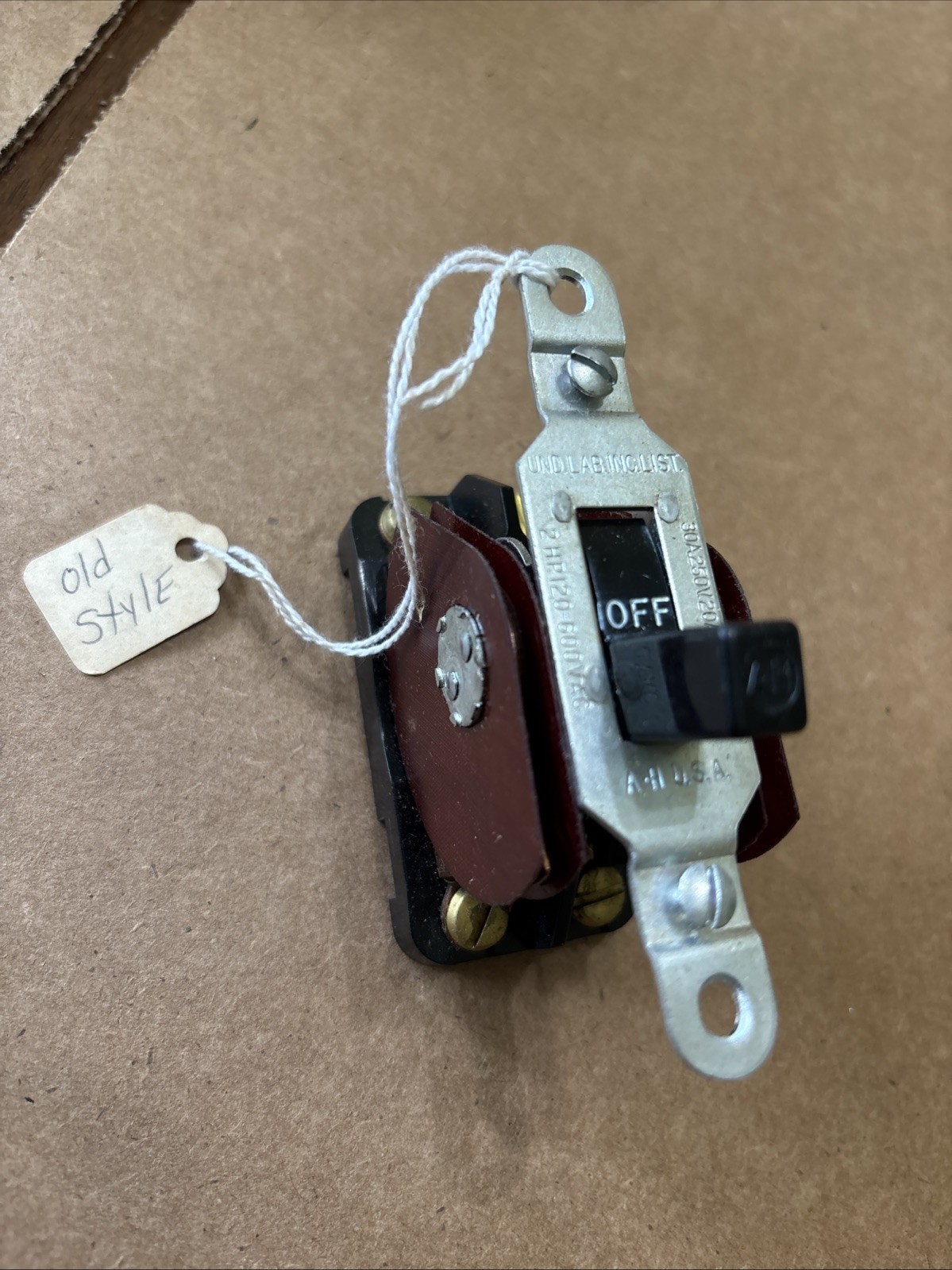 ARROW HART 80093 SPECIALTY SWITCH 30A 250V 20A 600 VAC 2 HP