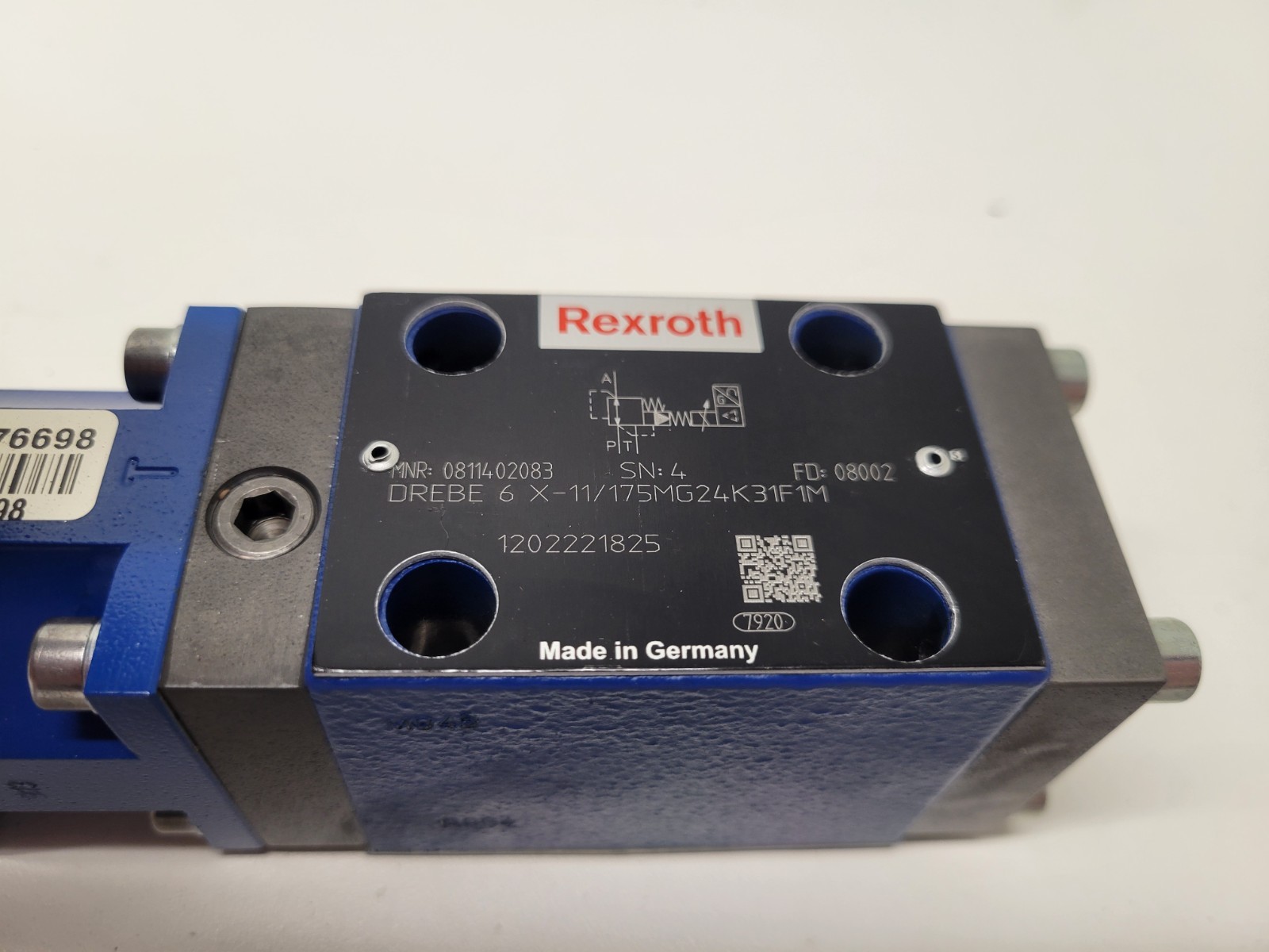 NEW OLD STOCK! REXROTH CONTROL VALVE DREBE6X-11/175MG24K31F1M 0811402083