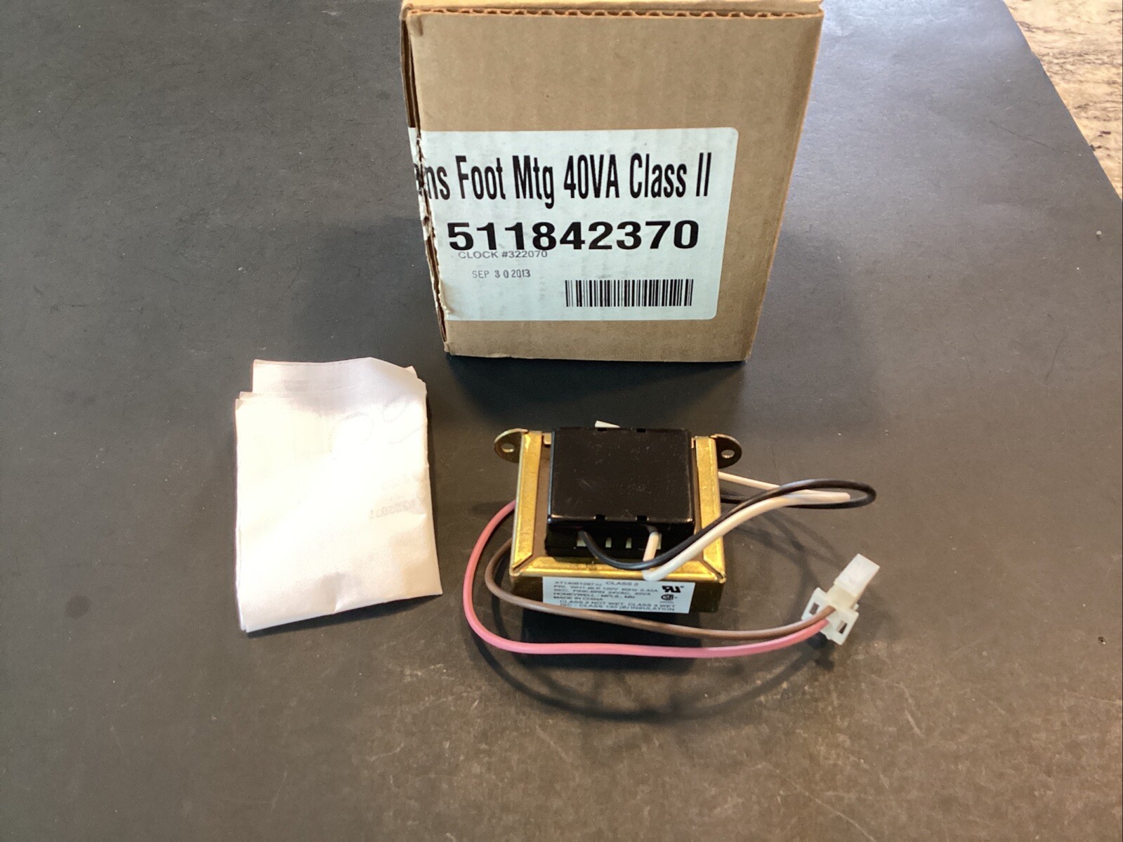 Weil-McLain 511-842-370 Control Transformer 40VA 120VAC Primary 24VAC Secondary