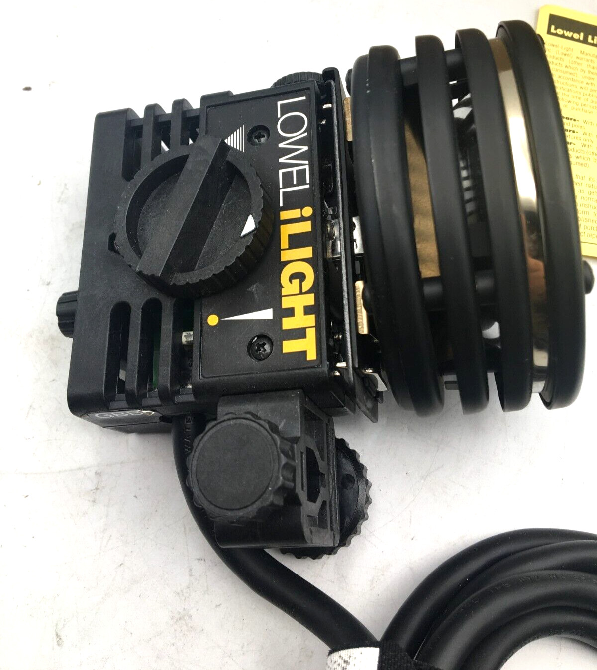 Lowel iLight Focusing Floodlight Set With Anton Bauer Power Tap Cable ID-045 New