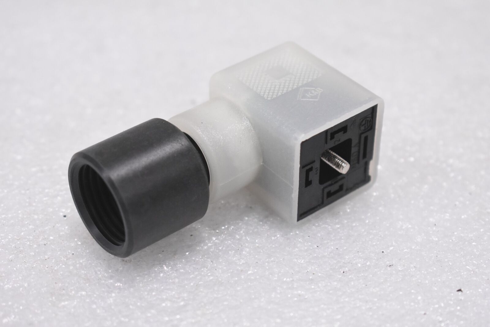 CANFIELD R5107-2100000 CONNECTOR, 100-240VAC, 1A