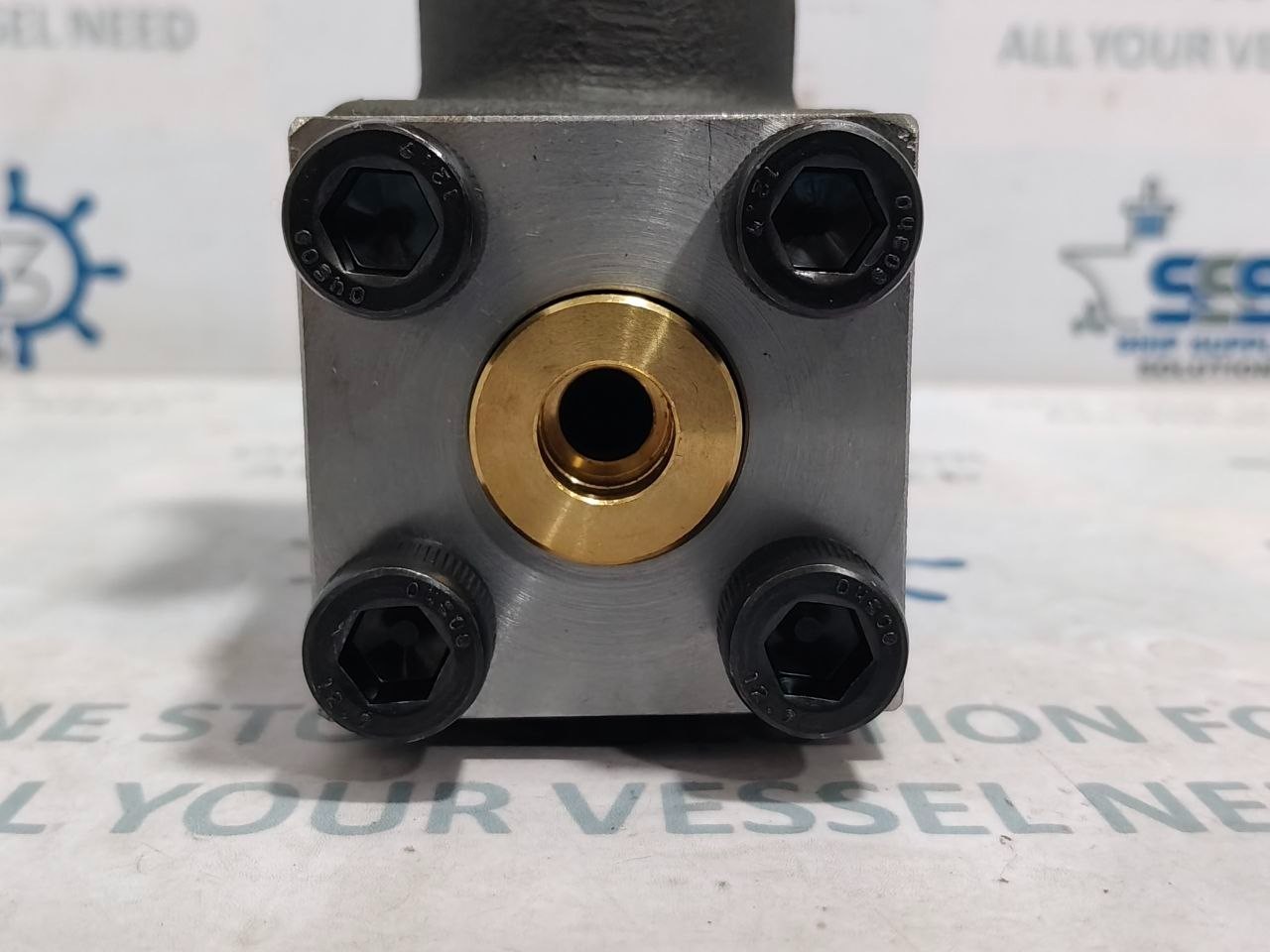 Hirose HF-4211-K-10-23-631 Hydraulic Valve Manifold Mount W/Handwheel