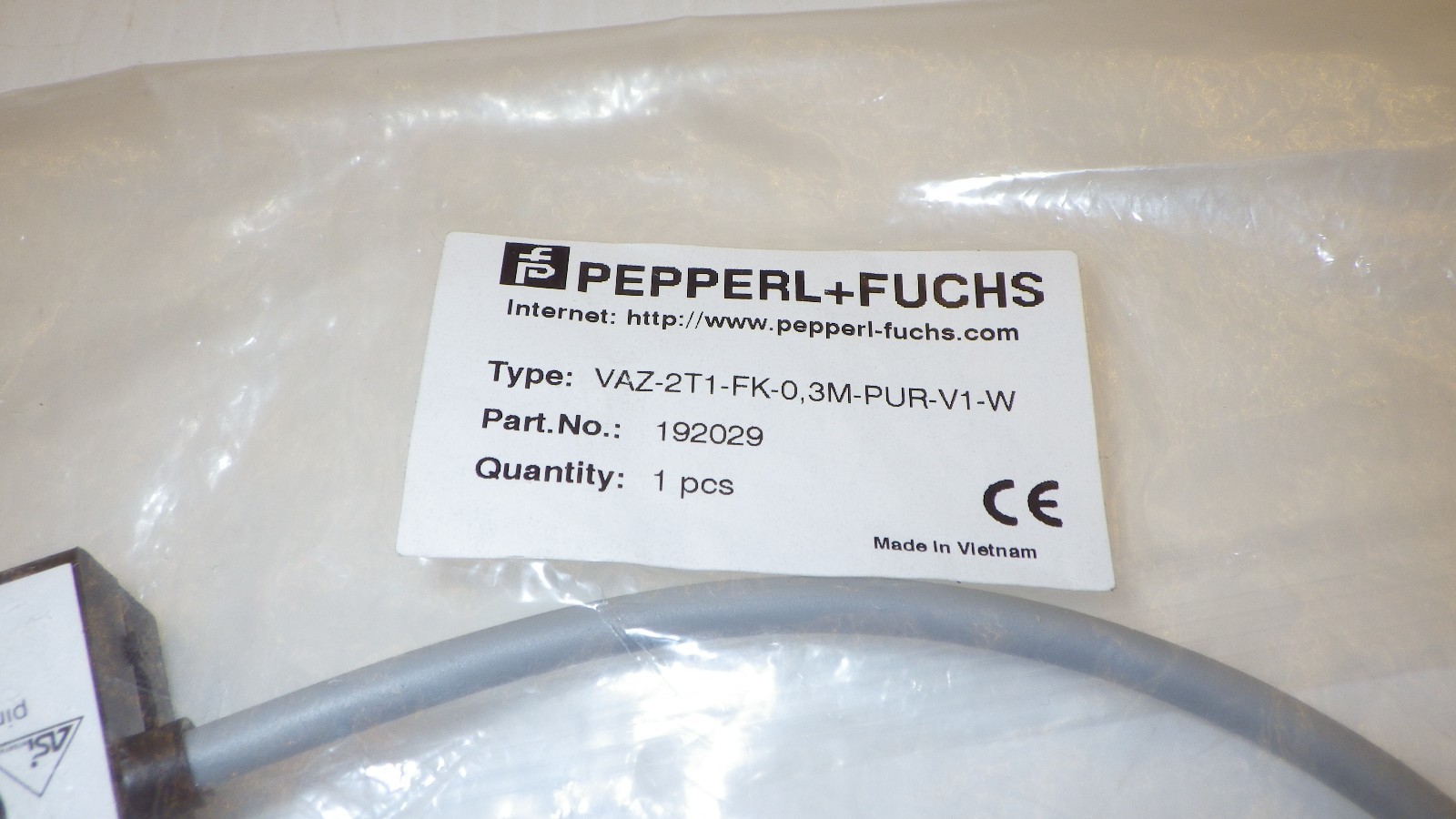 PEPPERL+FUCHS VAZ-2T1-FK-0.3M-PUR-V1-W (192029) SENSOR AS-INTERFACE NIB