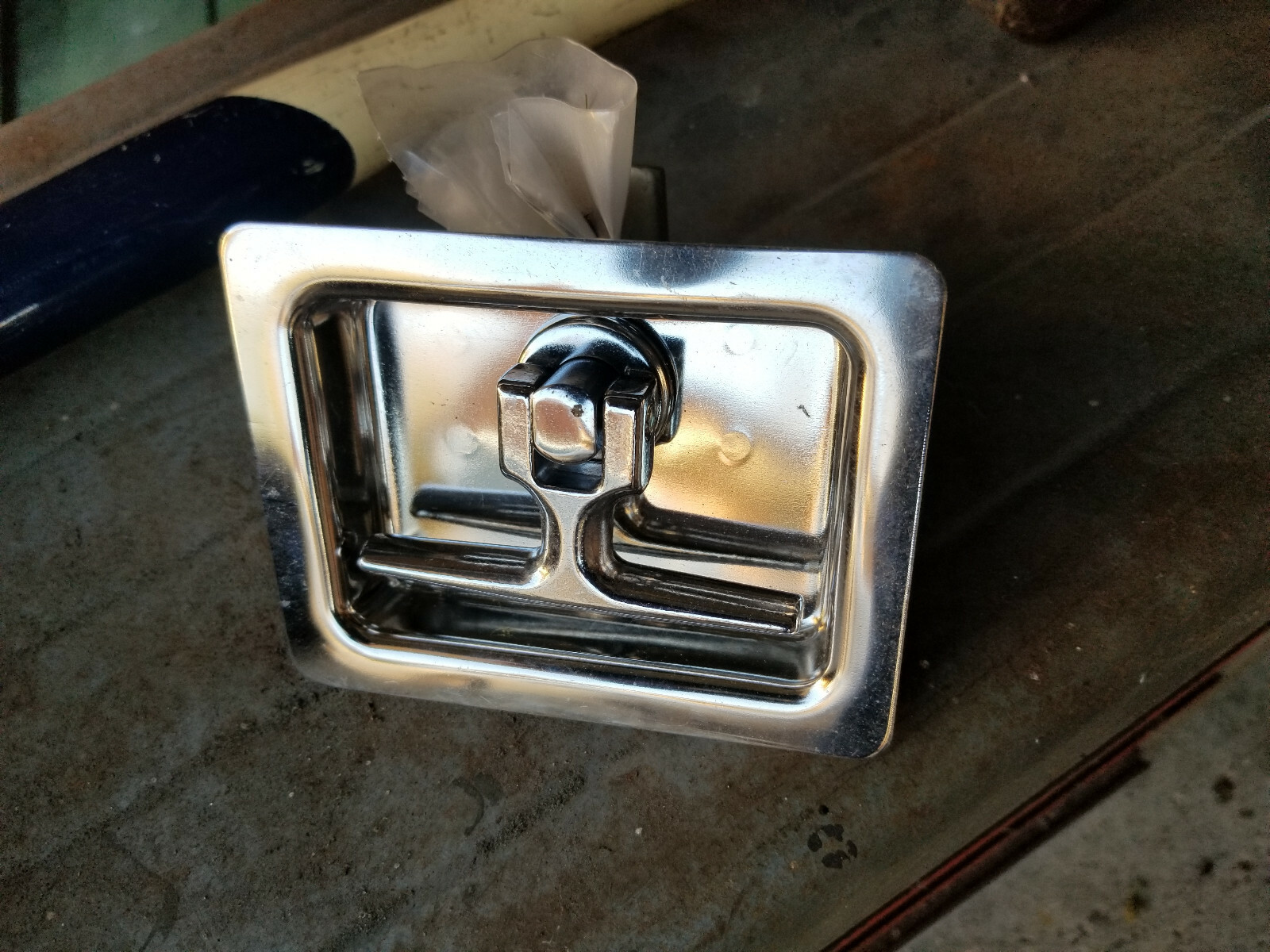 Recessed T-Handle Latch, New, Stainless Steel & Chrome Finish