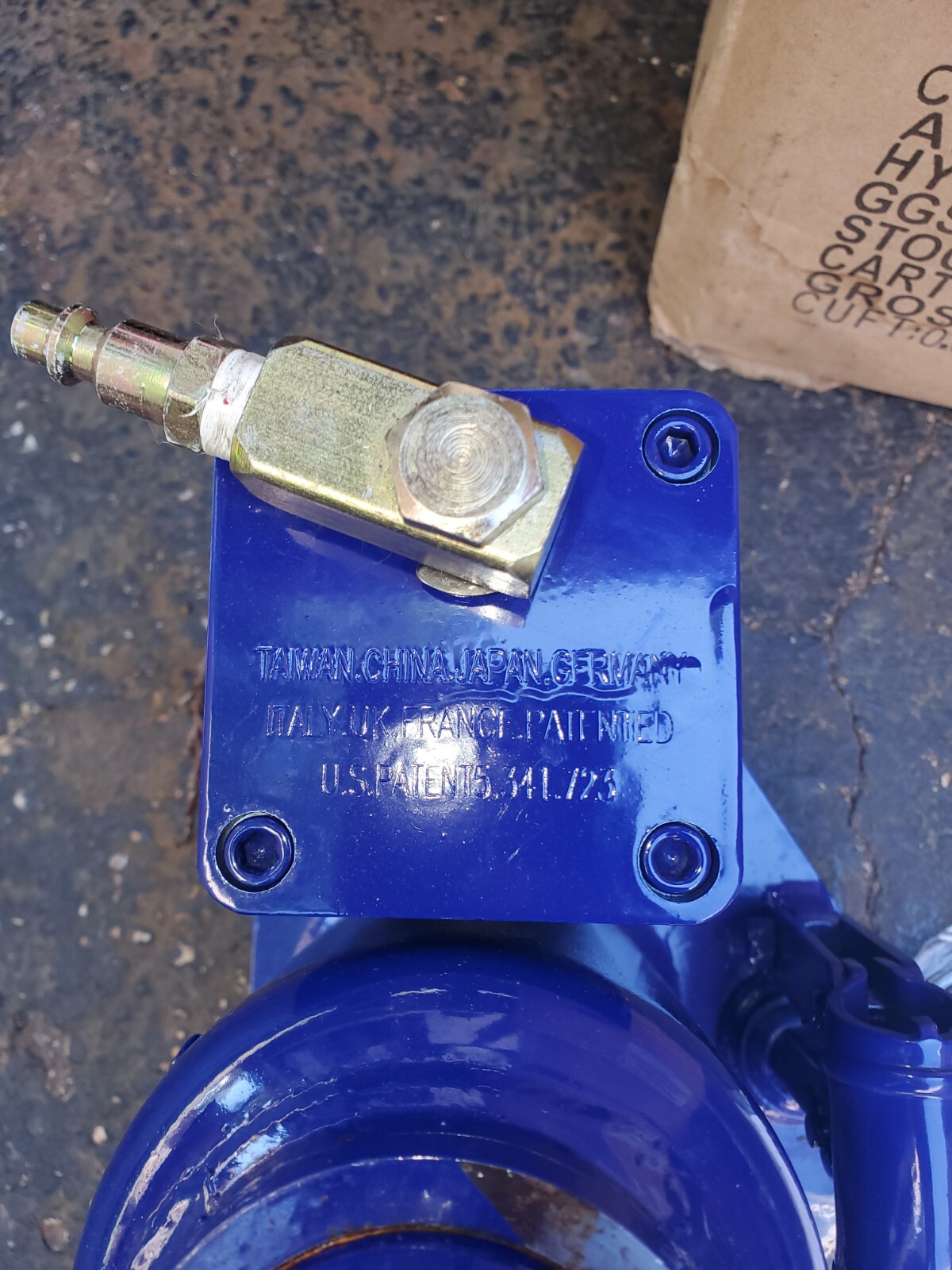 Westward 1ZKX8 Bottle Jack 20 Ton Air Manual Hydraulic Bottle Lift NEW FREE Ship