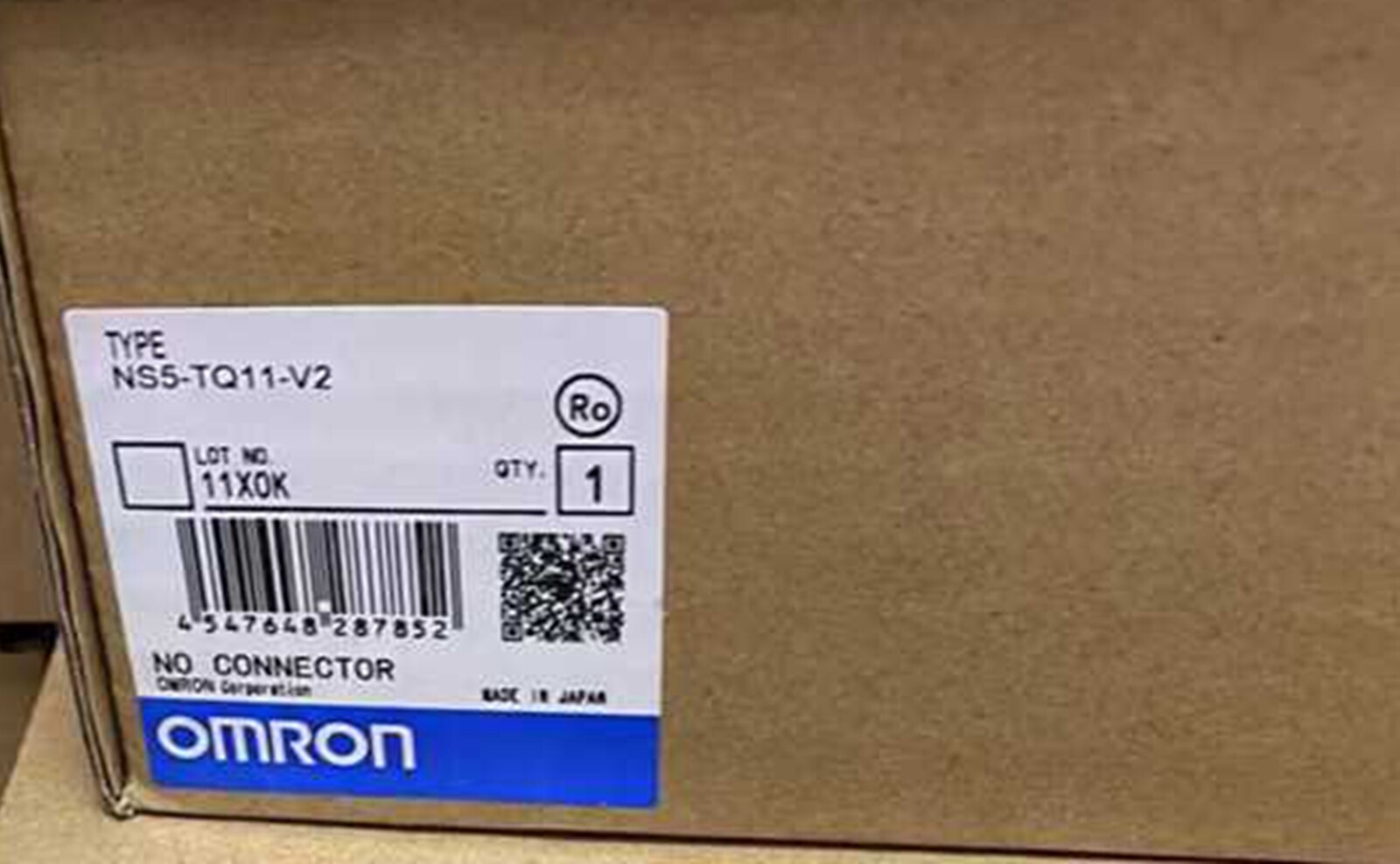 New In Box OMRON NS5-TQ11-V2