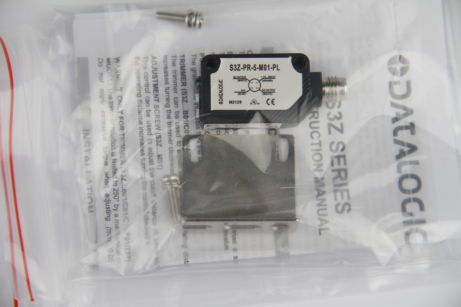 One Brand New DATALOGIC S3Z-PR-5-M01-PL Photoelectric Sensor – US Stock