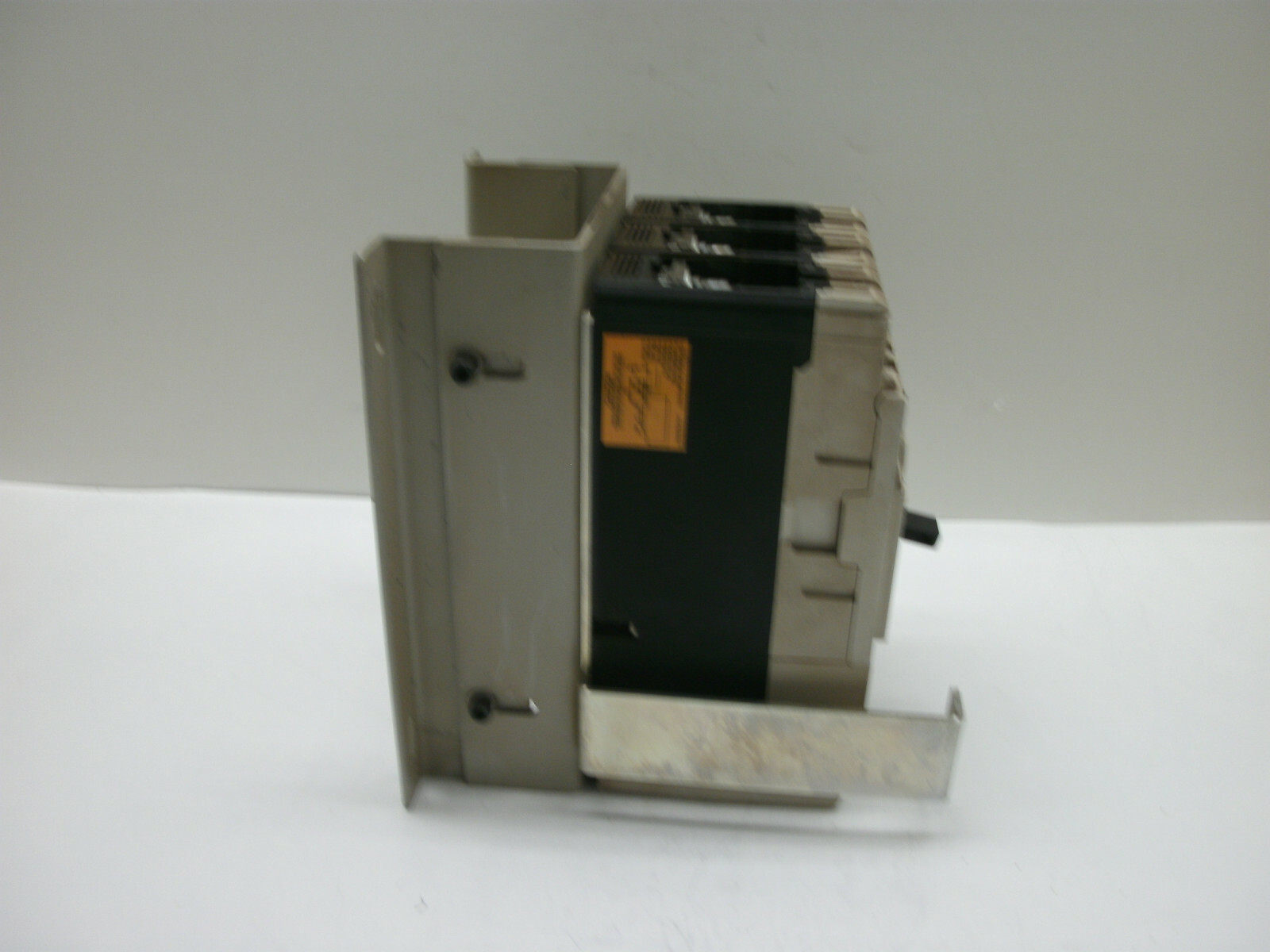 MITSUBISHI NF-SFW3 CIRCUIT BREAKER 50A 3P AC220V 600Y/347VAC