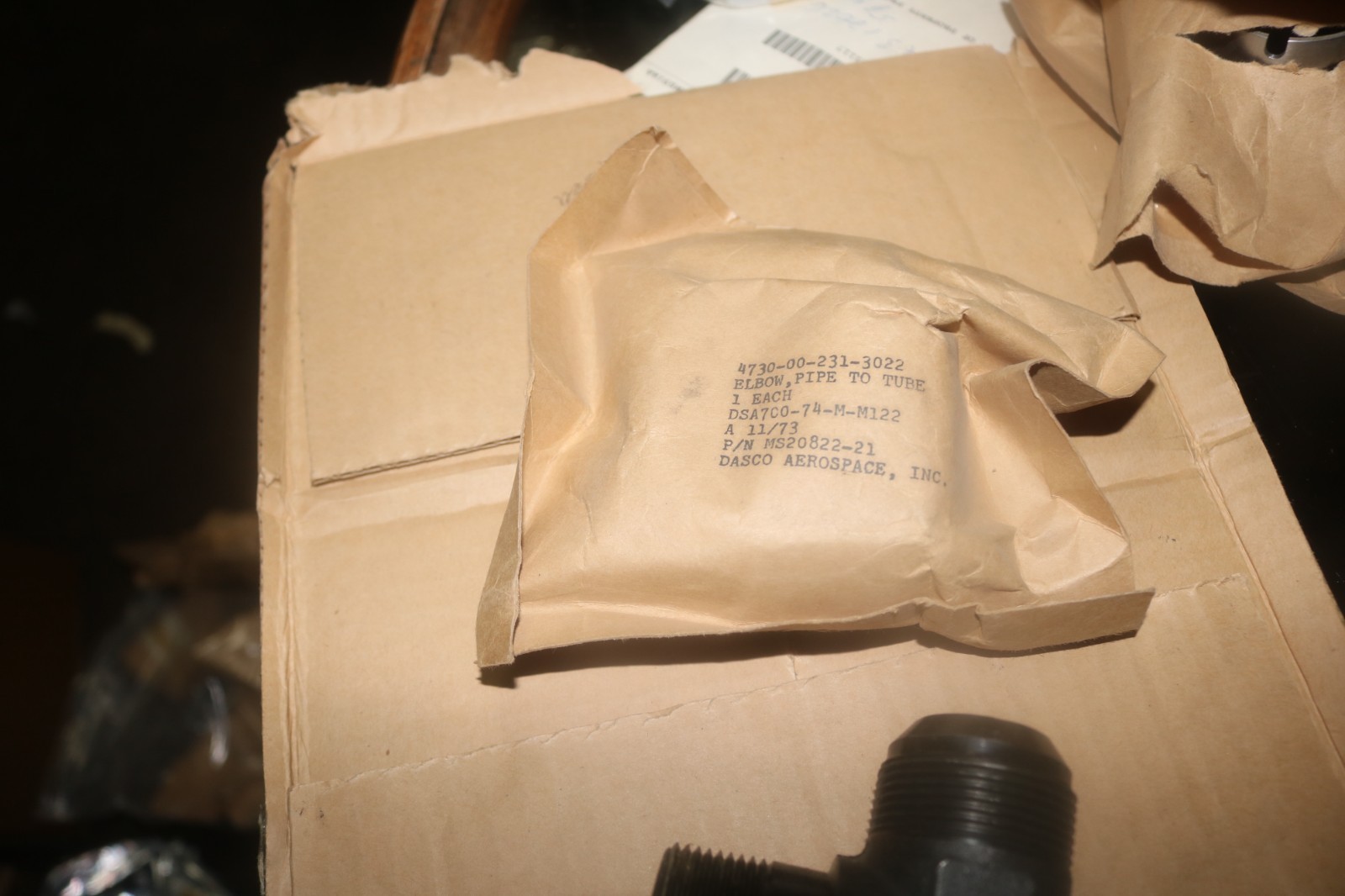 NOS USGI Steel elbow pipe to tube fitting MS20822-21 4730-00-231-3022 1″ x 1 5/8