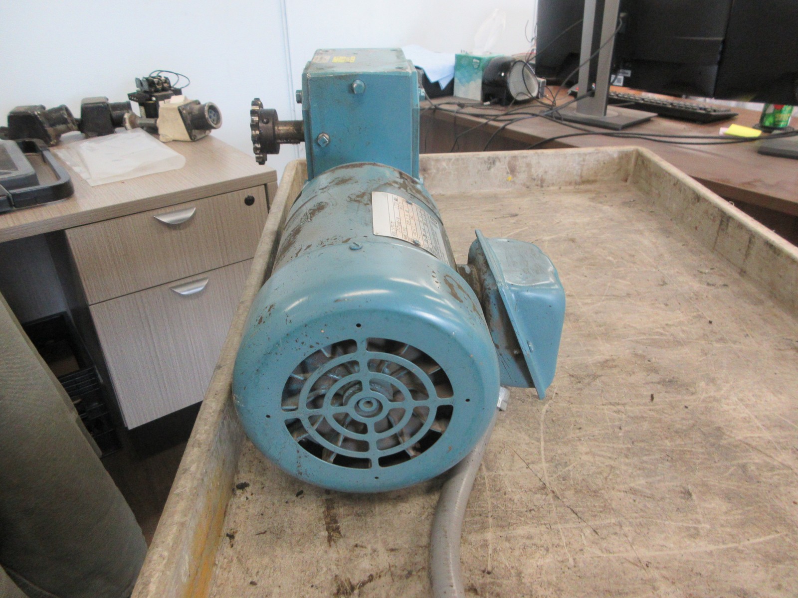 Electra-Gear Gearmotor CK75BTC 0.75HP 208-230/460V 1725RPM Motor Ratio 30:1 Used