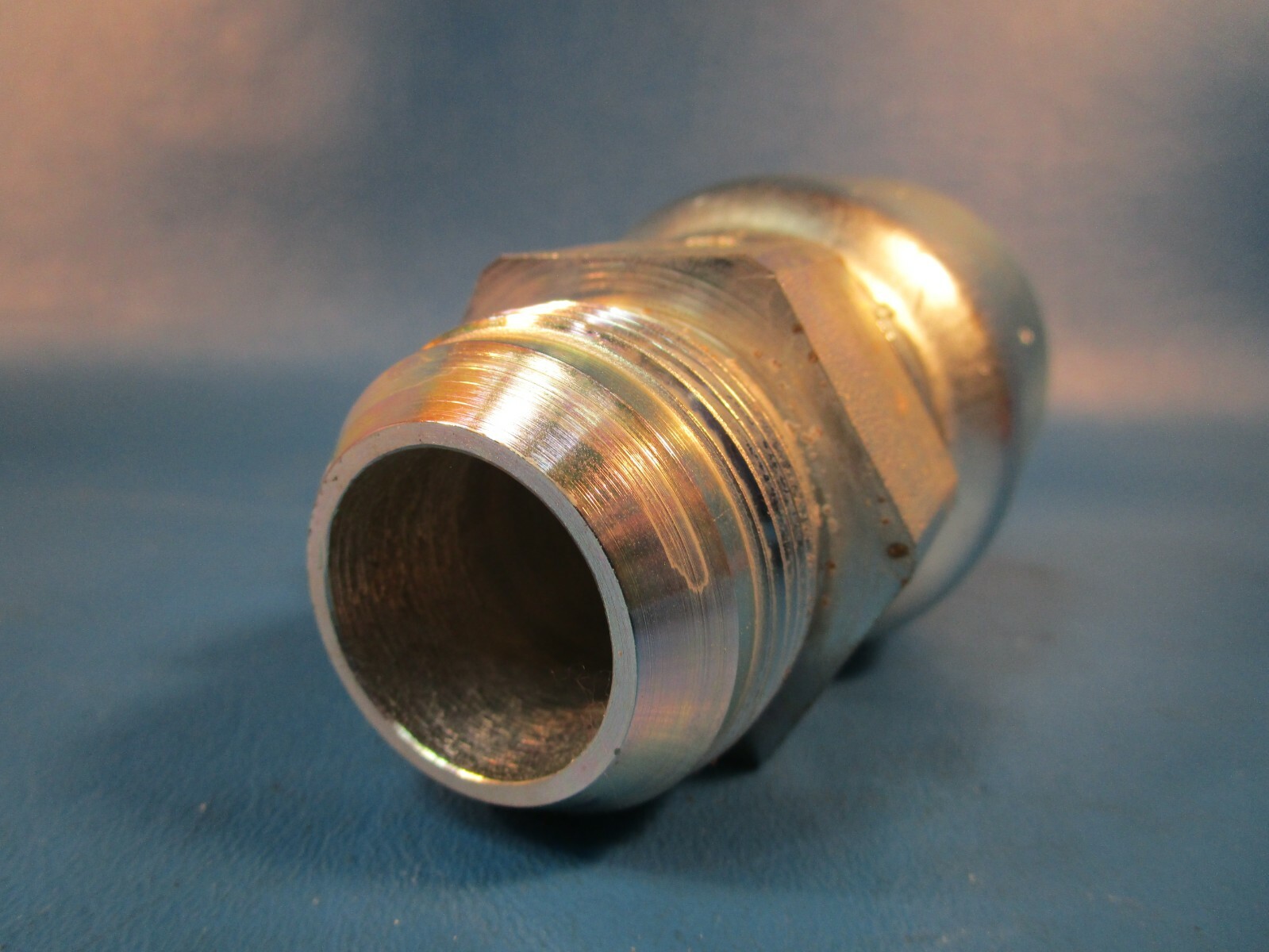Parker 10371-20-20 Fitting Parkrimp Permanent Straight Male JIC 37 Deg. Rigid