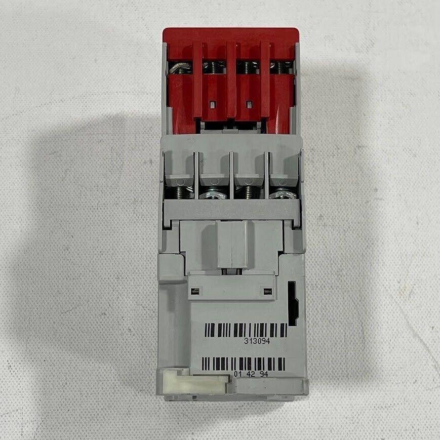Allen Bradley 700S-CF620EJC Safety Control Relay 24VDC Operating voltage