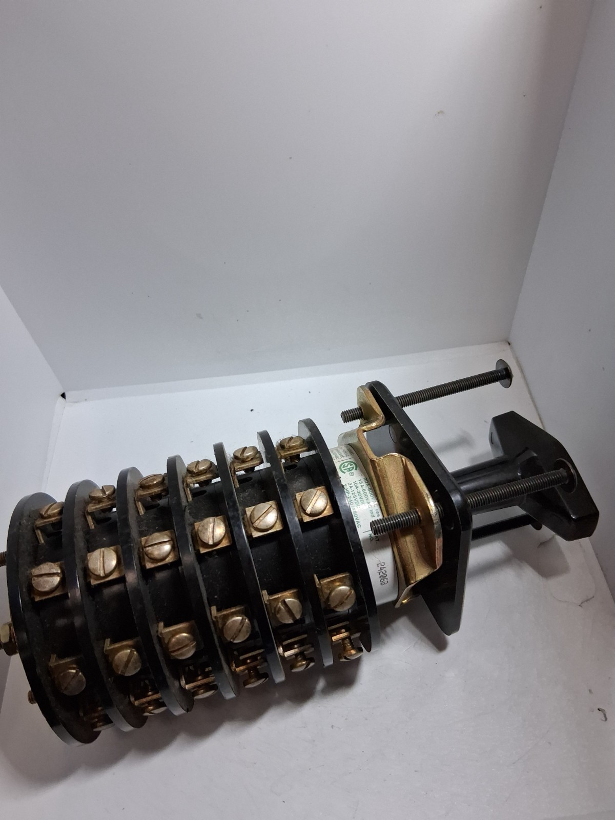 ELECTRO SWITCH 24206B ROTARY WITH HANDLE 600V 20A