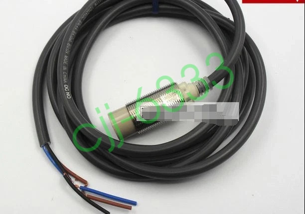 1PC Omron E2E-X10E1-Z Proximity Sensor 12-24VDC New Expedited Shipping