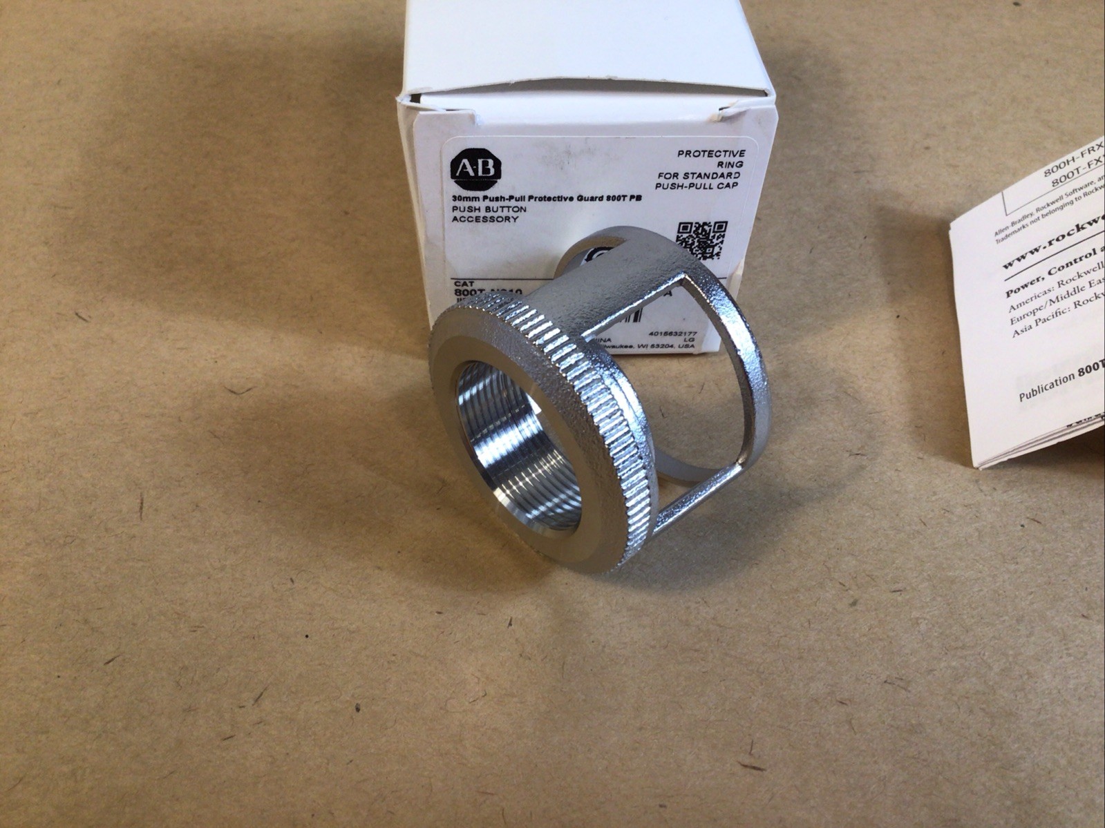 ALLEN BRADLEY 800T-N310 PUSHBUTTON GUARD FOR PUSH PULL STANDARD CAP NEW