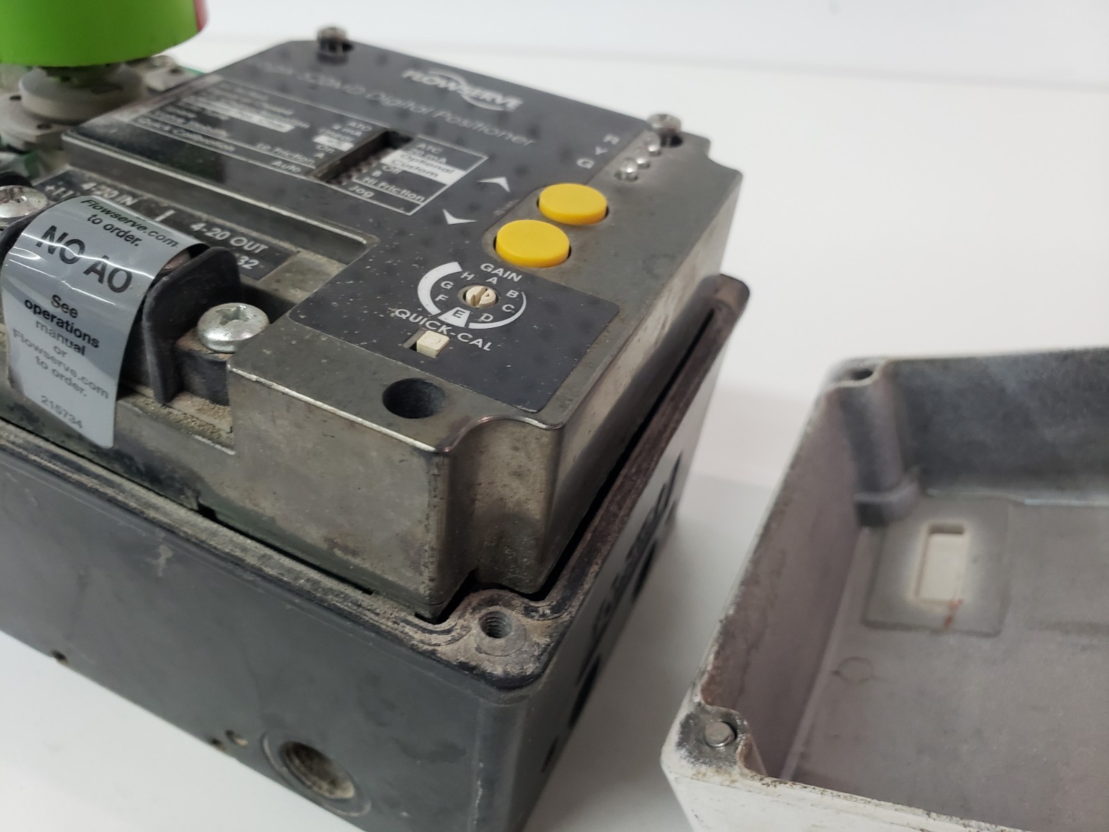 Flowserve Logix 500MD Digital Valve Positioner 520MD-14-W1DEE-D001-GM2