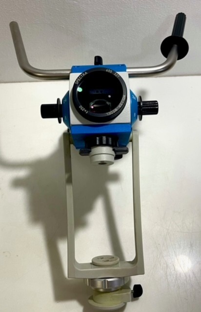 Moller-Wedel Spectra 500 Microscope Head with 12.5 X/17 B Eyepieces, F=250 Lens