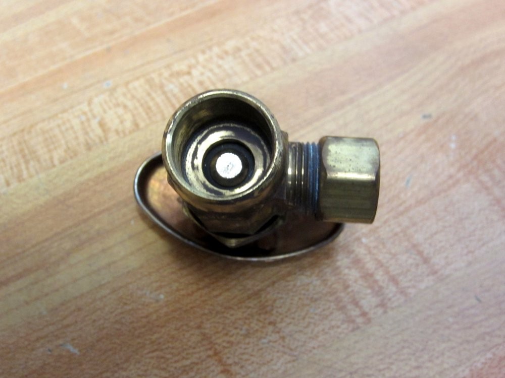 Brasscraft M05/1 Angle Multi-Turn Valve M051