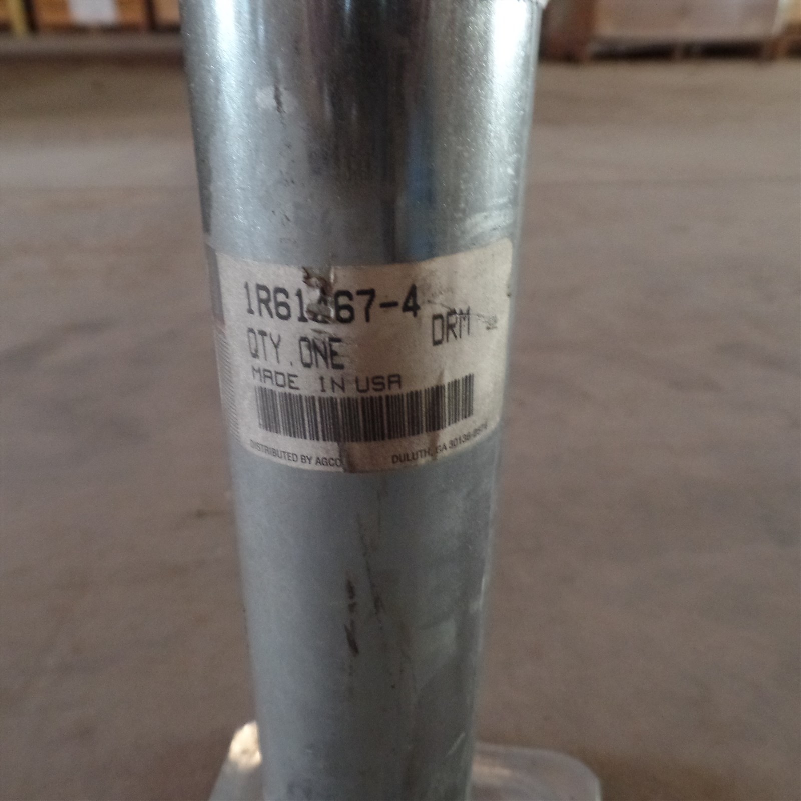 1R61467-4 SCREW AGCO MASSEY FERGUSON F551 552-B 573-A 574-A 575-A 892-A HB4050