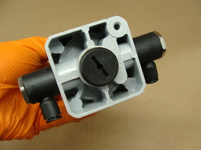 FESTO PNEUMATIC PRESSURE REGULATOR LRP-1/4-10 159502