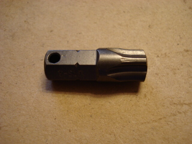 NEW Lot of 20, Vega MTS-4 Socket Bit