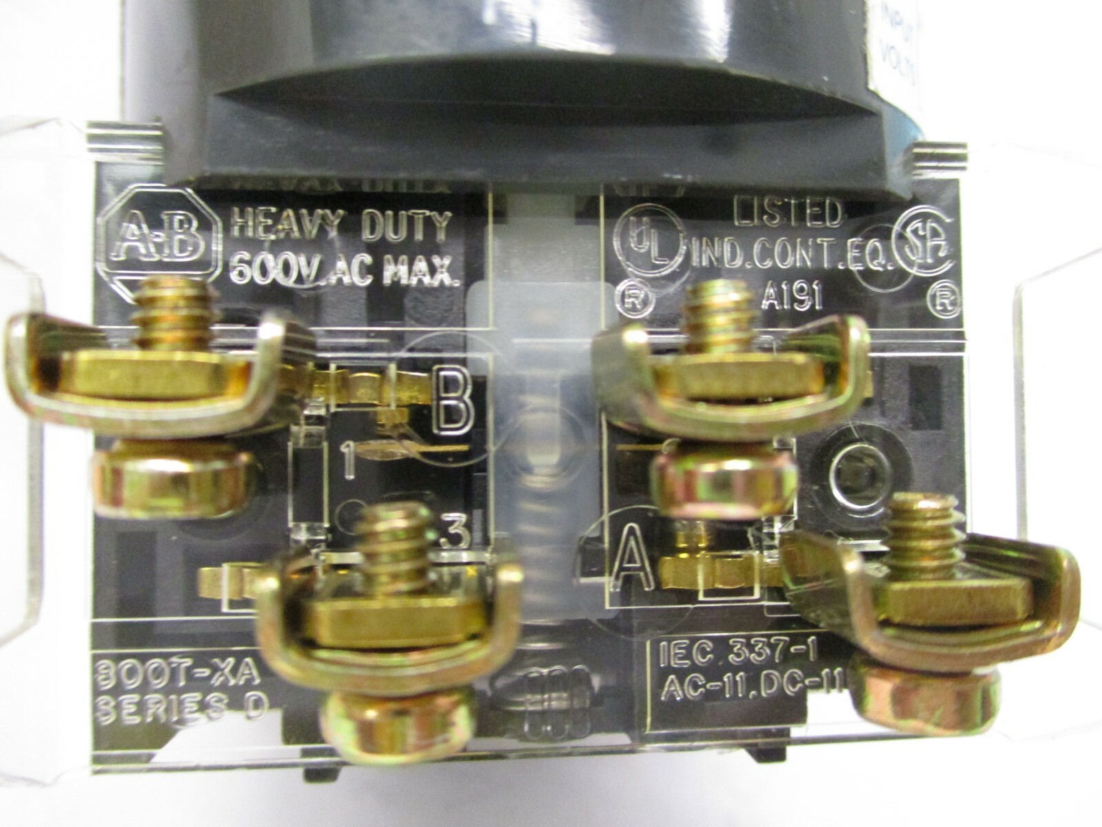 New other Allen-Bradley Push Button 800HL-PPB16 800T-XA Series D A2902DH