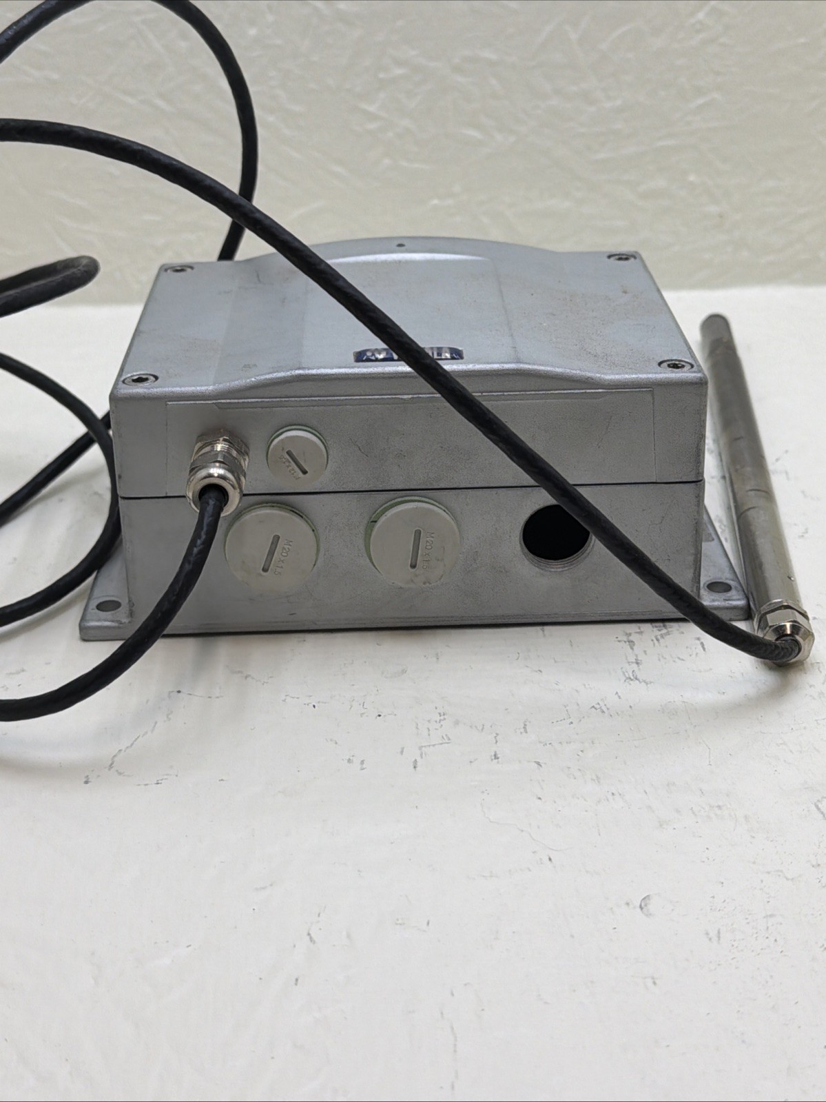 VAISALA HMT335 Humidity & Temp. Transmitter 10-35VDC, 5L0A001BCAE200B0AAGBAA1