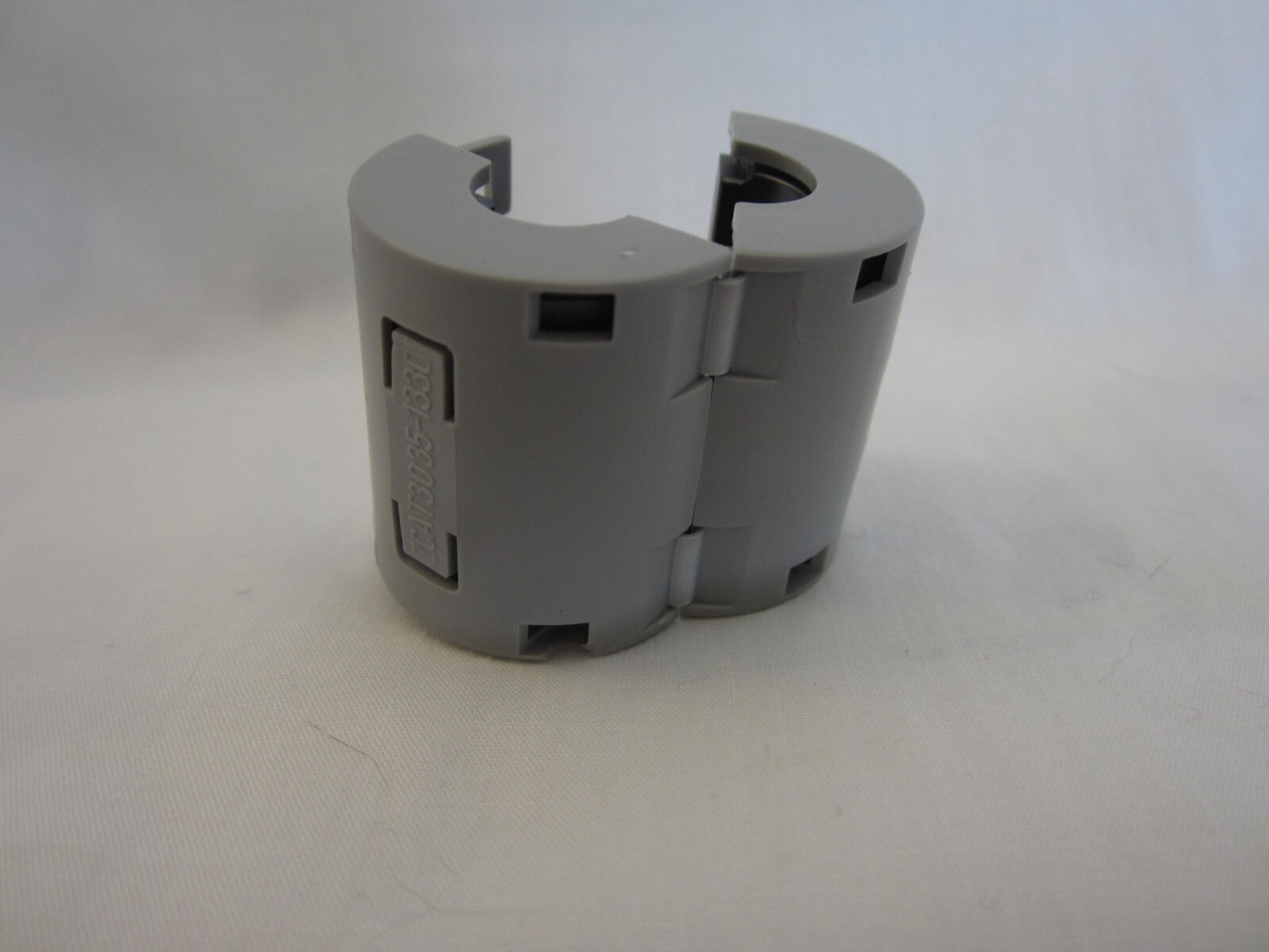 TDK ZCAT3035 1330 BK Hinged Snap On Chassis Mount Ferrite C