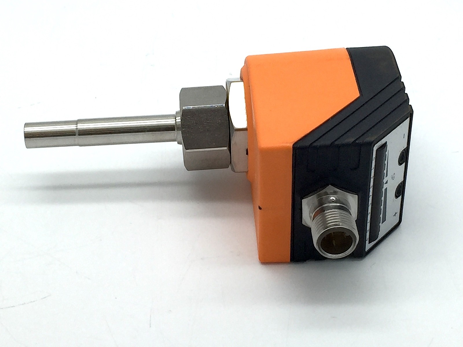IFM Efector SI0508 Flow Switch Monitor SID10ABBFPKG/US-100-IPF