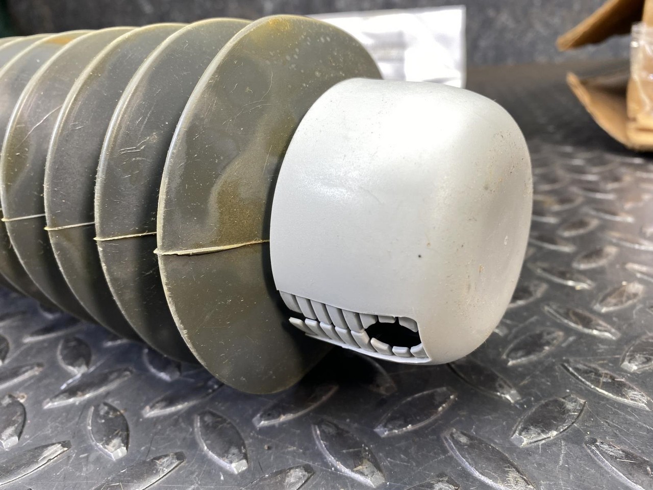 Hubbell PDV100 HD Optima Distribution Arrester 24.4 kV MCOV