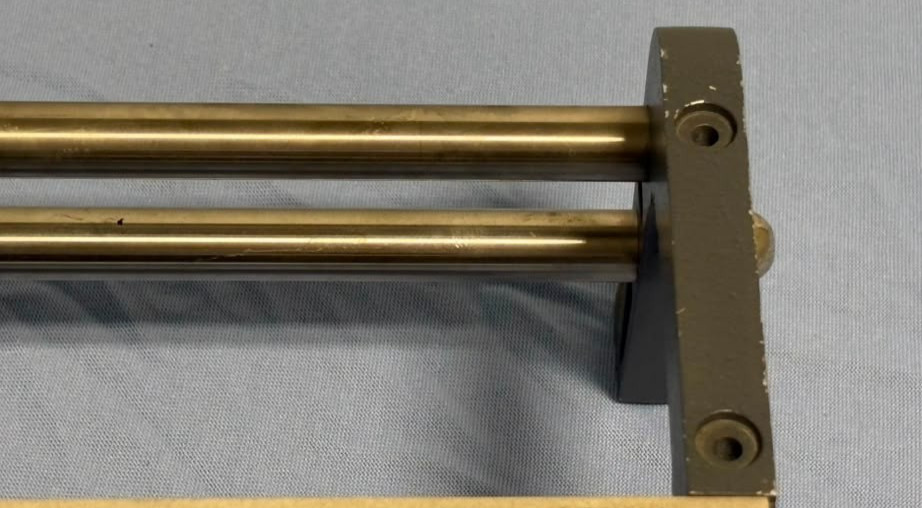 HP Hewlett Packard Slotted Section Part w/ Carriage Probe Model 809B