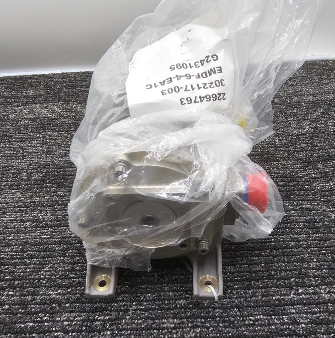 Vickers Brushless DC Motor EMDF-6-4-EA1C 3022117-003 RPM 12000 3 Phase 270V