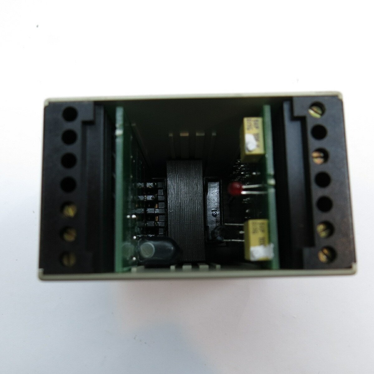RS 629-522 Signal Isolation Converter 115/230 VAC 50/60HZ