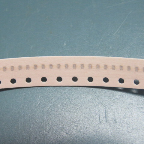 VISHAY CRCW04022003FRT7 Qty of 1700 per Lot RESISTOR SMT FILM 200K OHMS 0.0