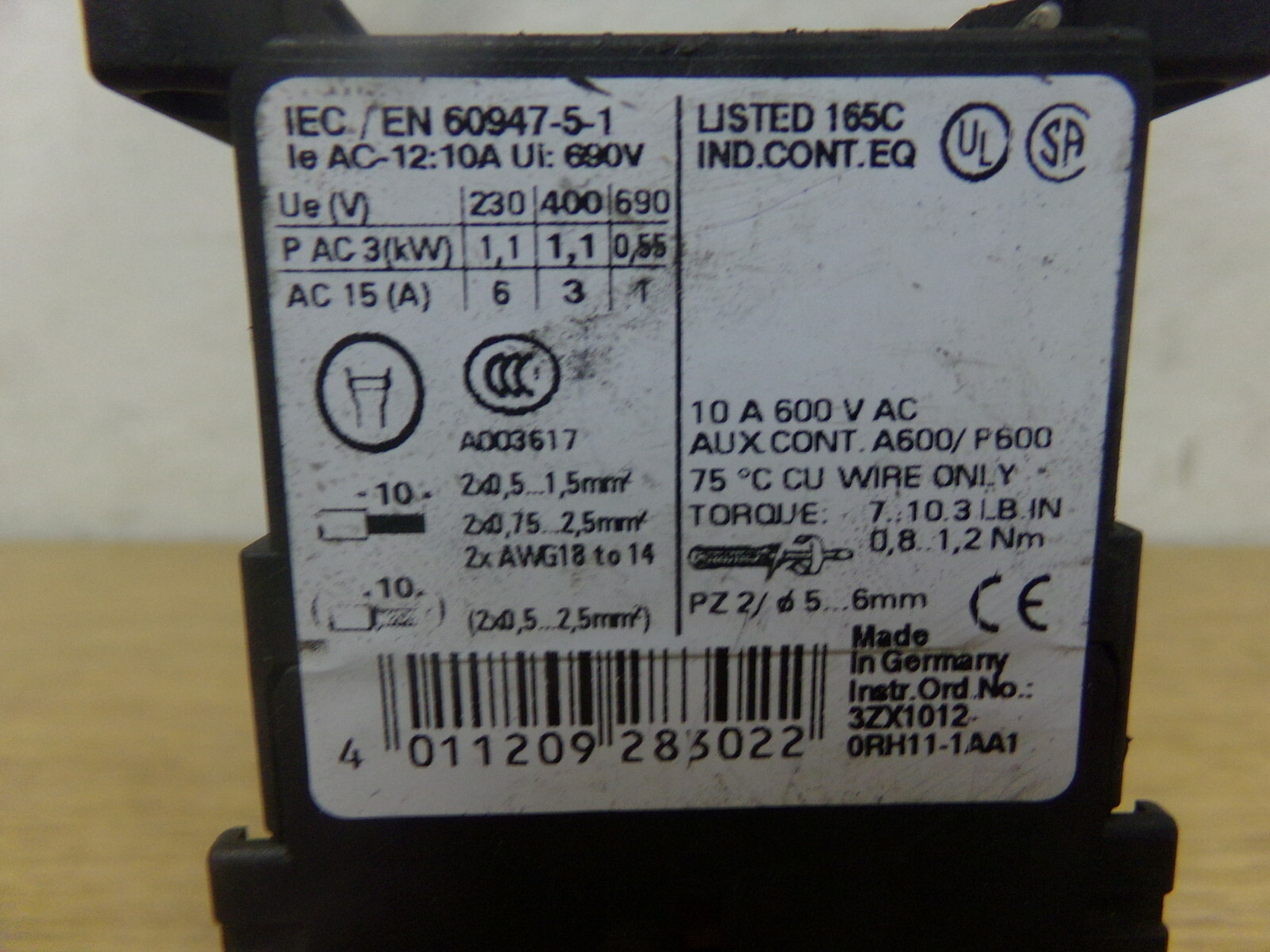 Siemens EC/EN 60947-5-1 w/ 3RH1911-1FA22 Contactor *FREE SHIPPING*