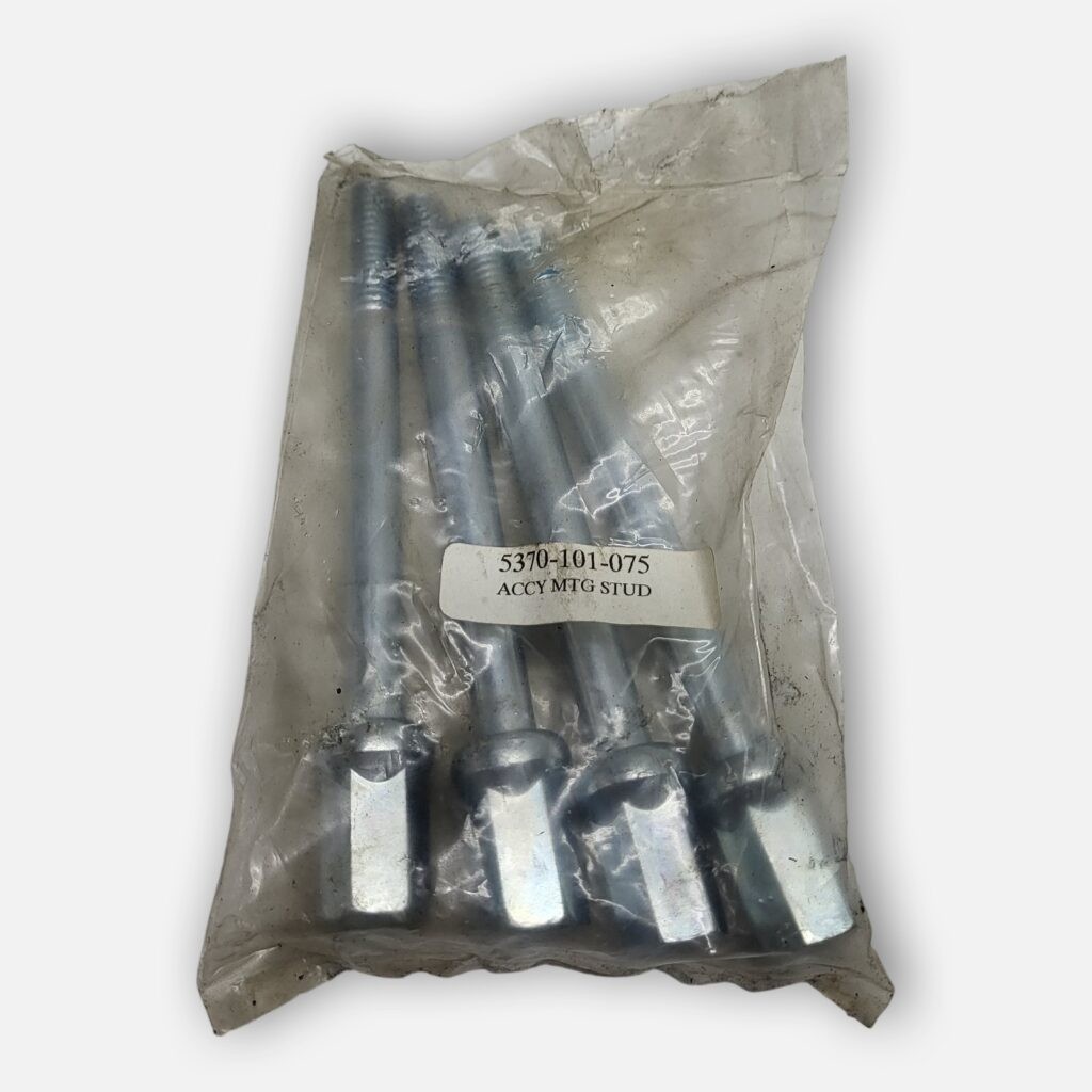 NEW BAG OF 4 5370-101-075 ACCY MTG STUD