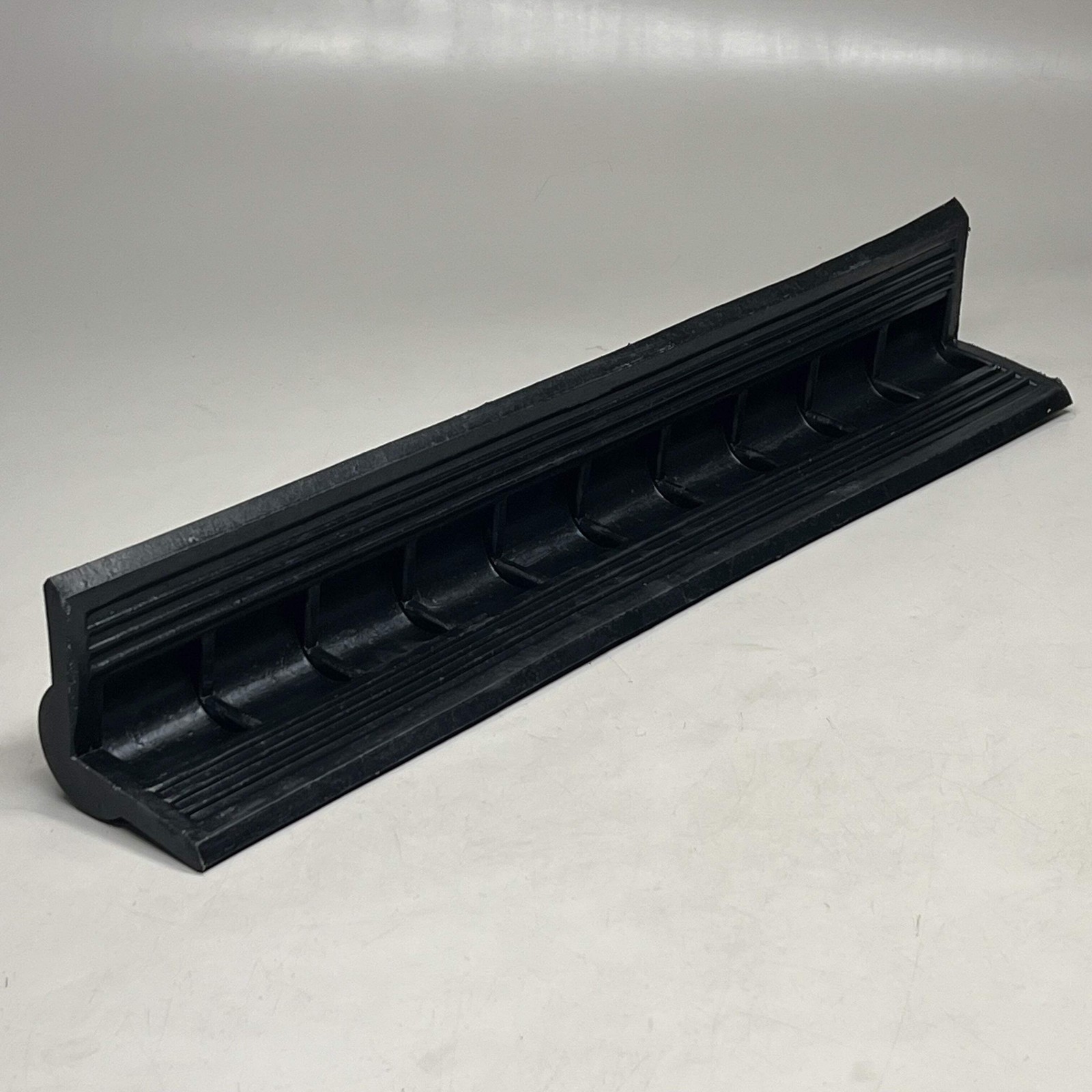 Rubber Corner Guard (10 Pcs) Sz 31″ L x 6.5″ W, Black & Yellow