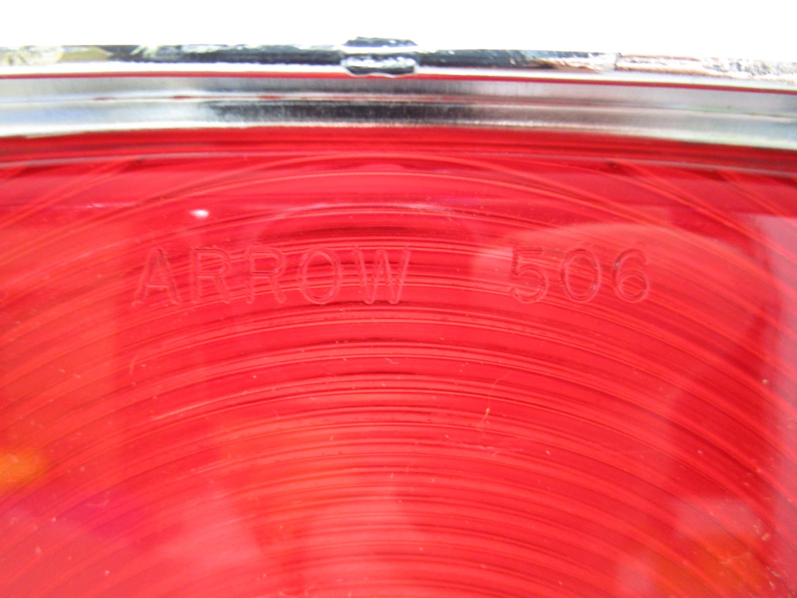 Arrow 506-02-322 Double Sided Pedestal Signal Lamp Red / Chrome 506