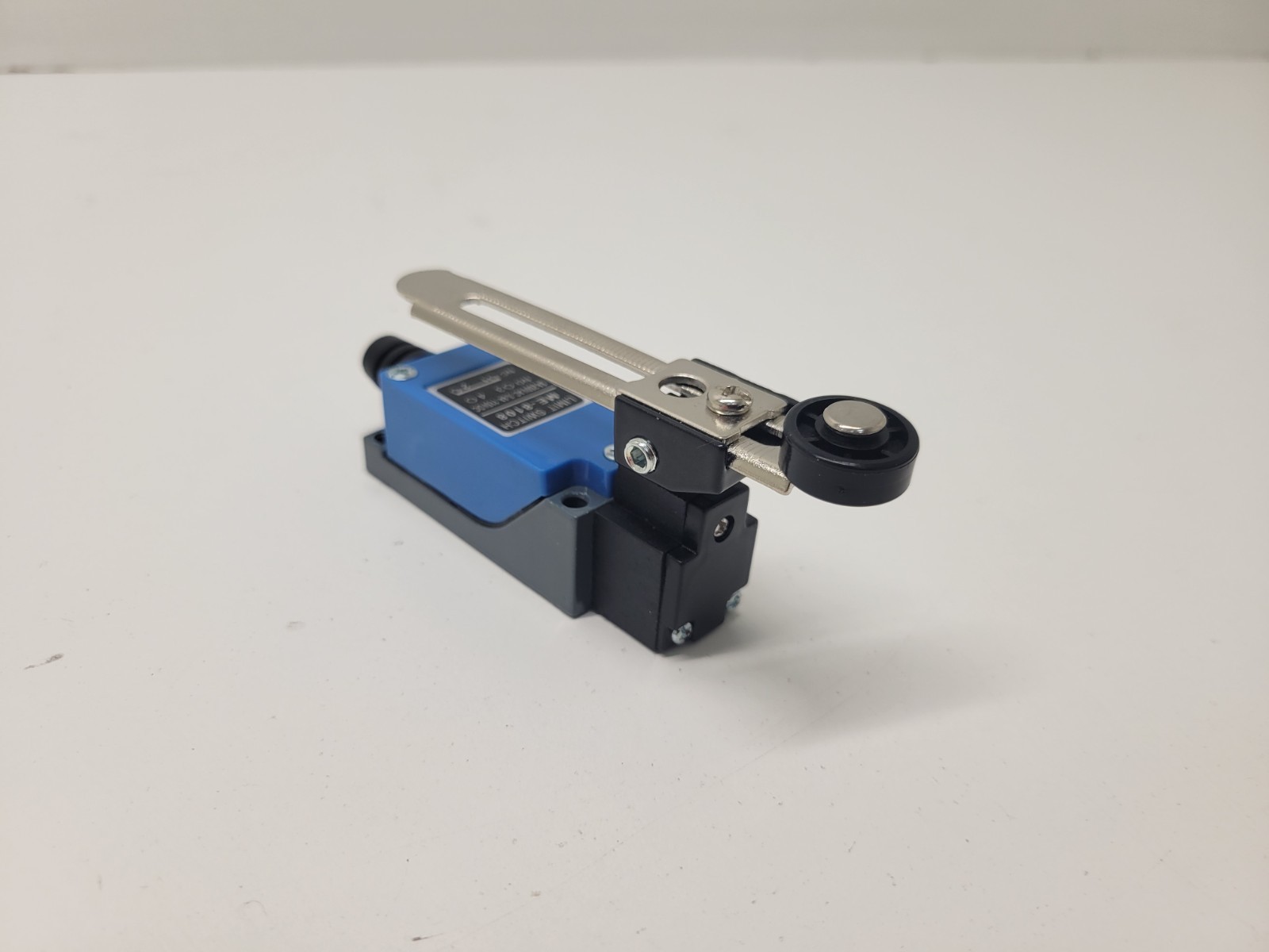 NEW OLD STOCK! MOUJEN SWITCH MOMENTARY LIMIT SWITCH ME-8108