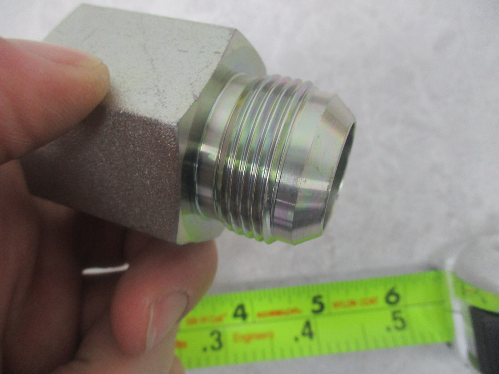 EATON AEROQUIP 2022-16-16S 1″ NPT F, 1″ JIC M, FITTING, V0602