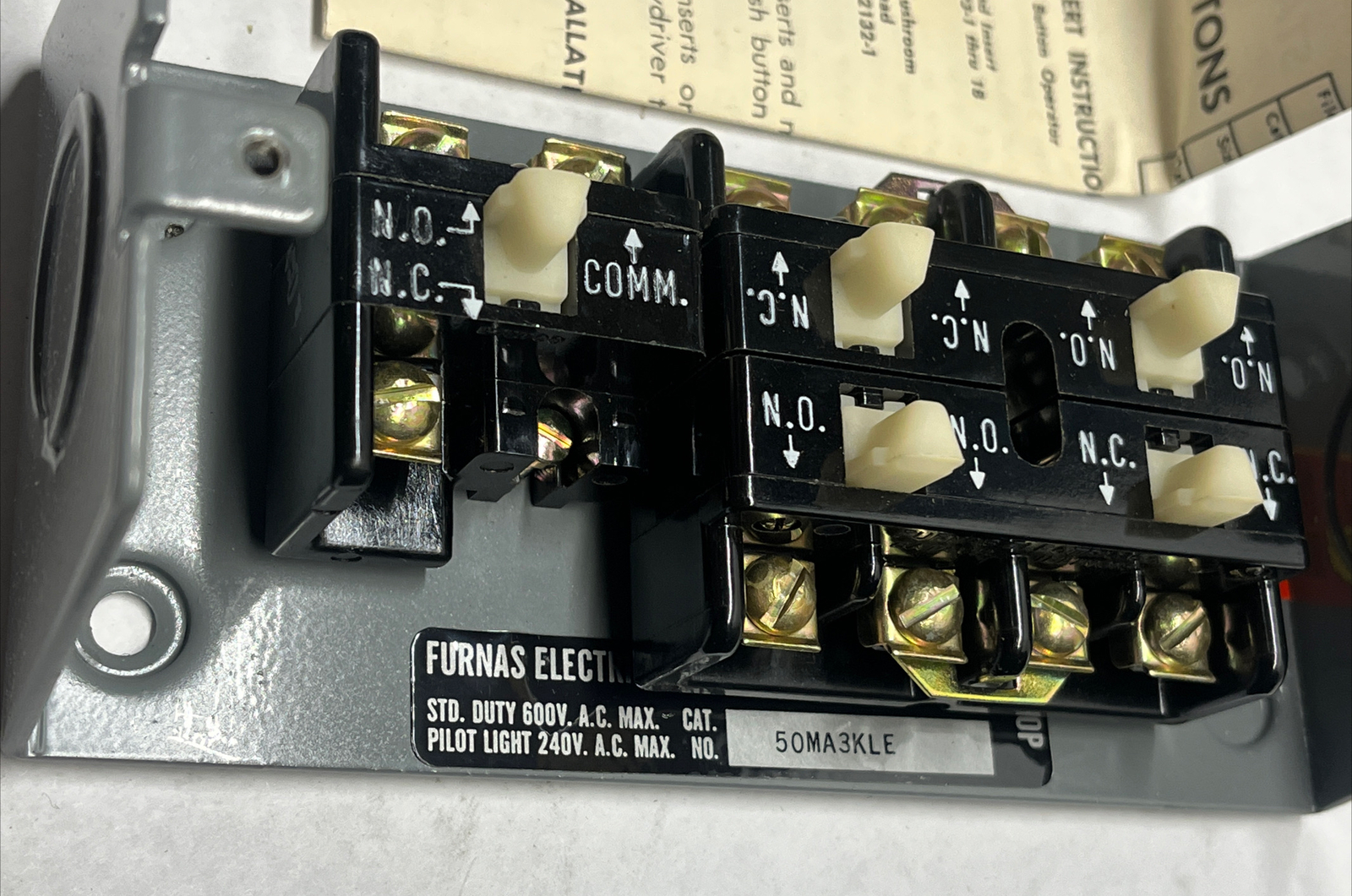 Furnas Siemens 50MA3KLE Forward Reverse Stop 3 Button Control Station New In Box