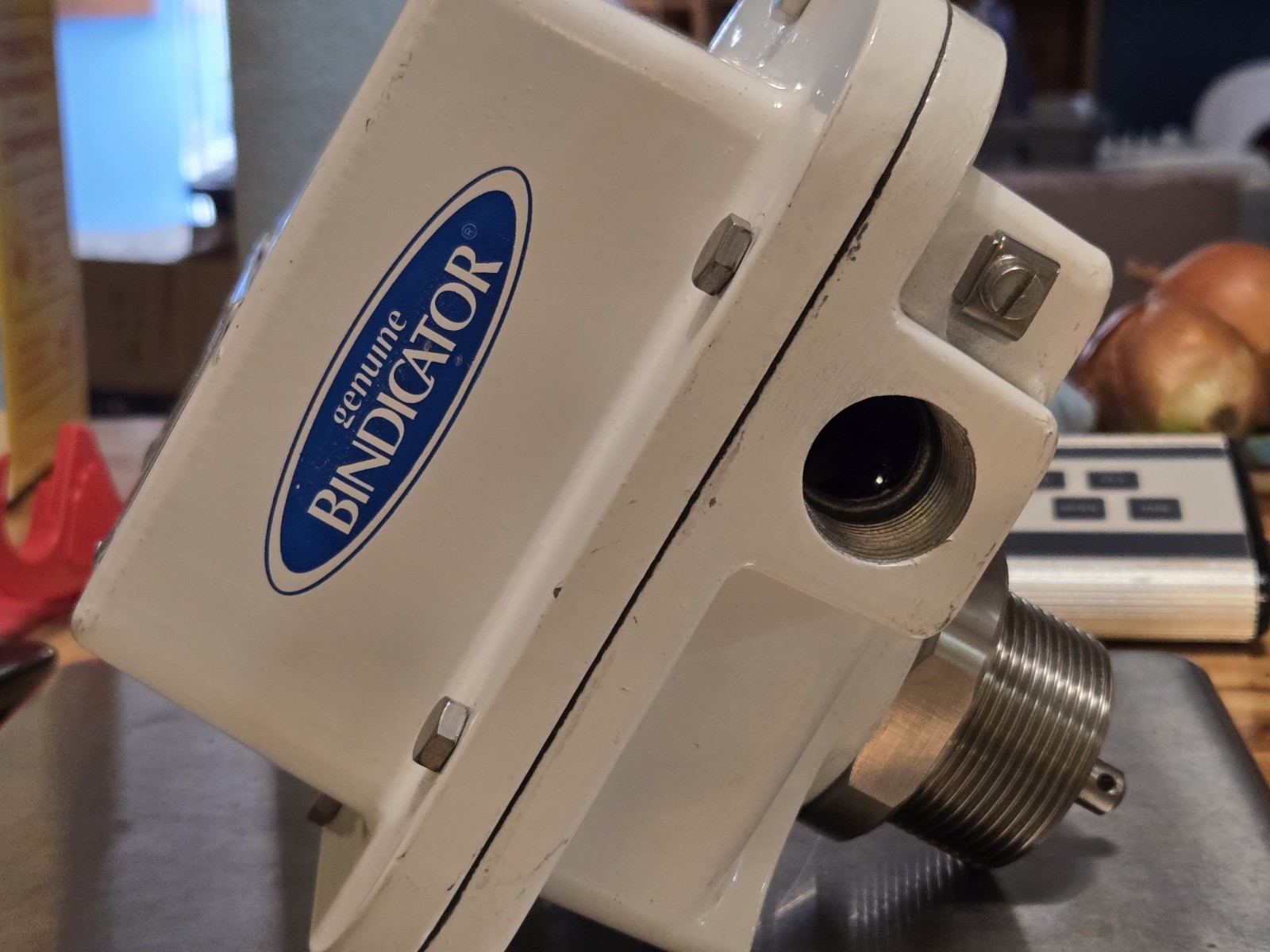 Bindicator R-H Roto-Bin-Dicator Rotary Paddle Level Switch 120VAC NEMA 4X